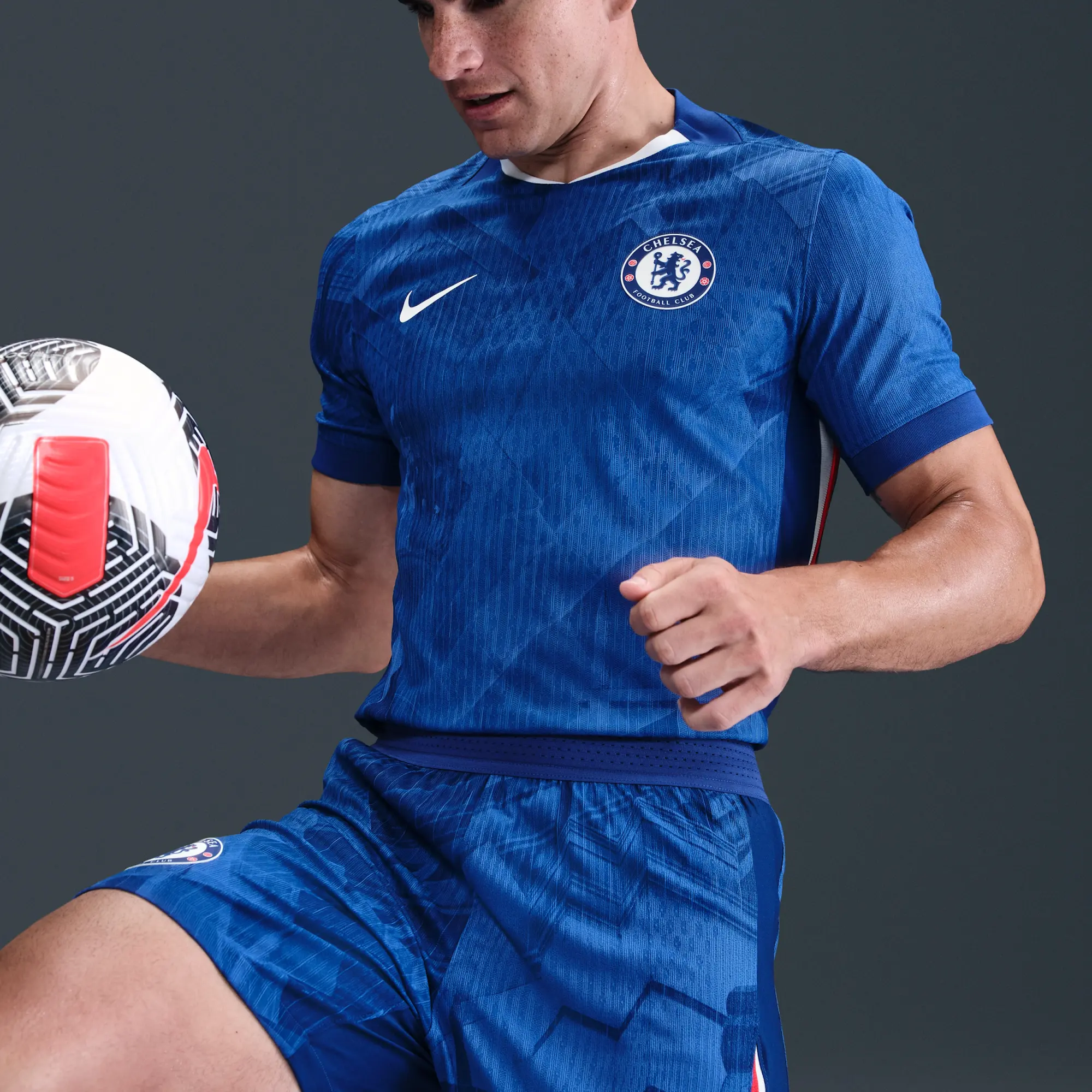 Chelsea F.C. 2025/26 Match Home Men's Nike Dri-FIT ADV Football Authentic Shirt - Blue - Polyester