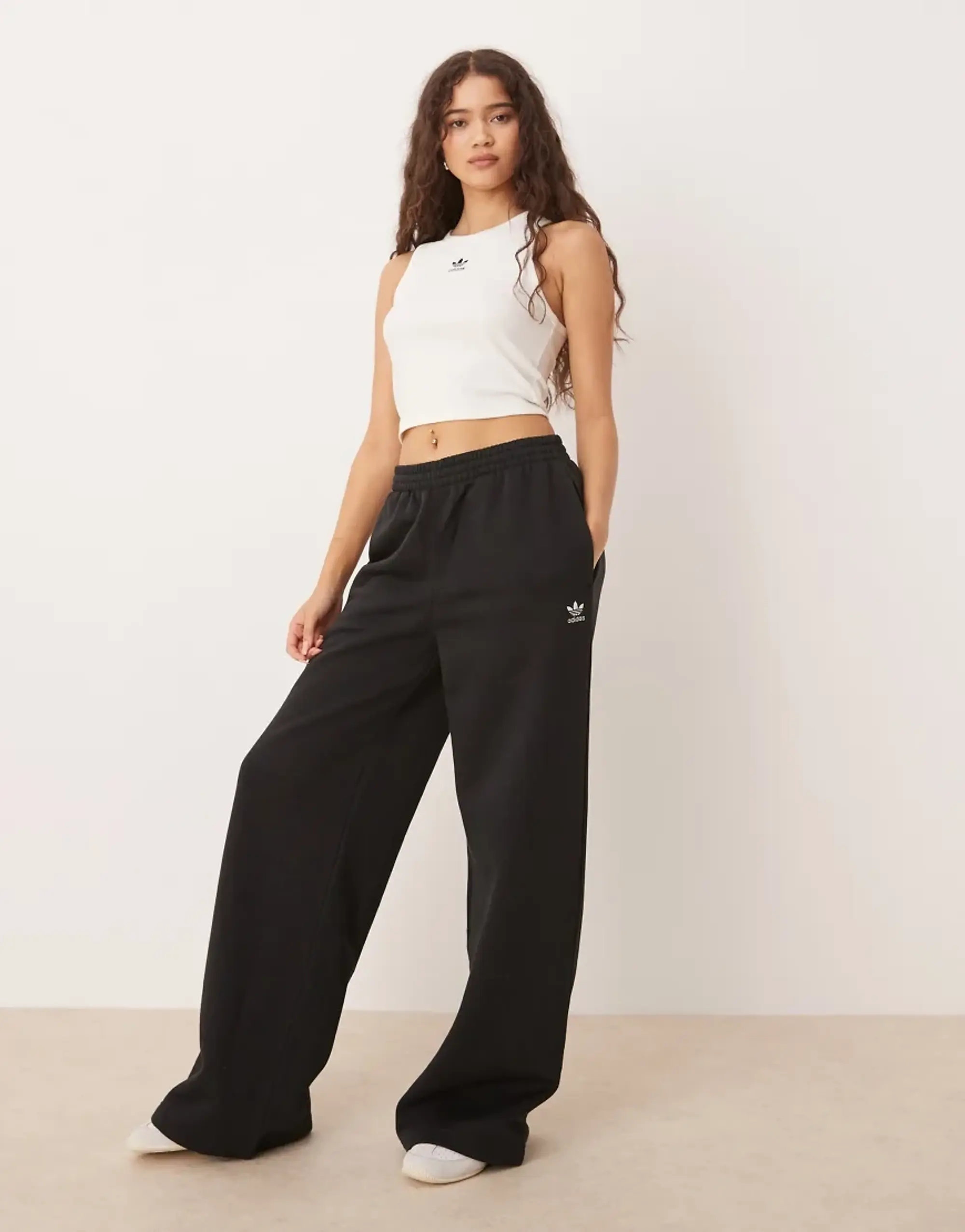 adidas Originals Pants Adidas Essentials Wide Leg Pant Fleece Black Xs