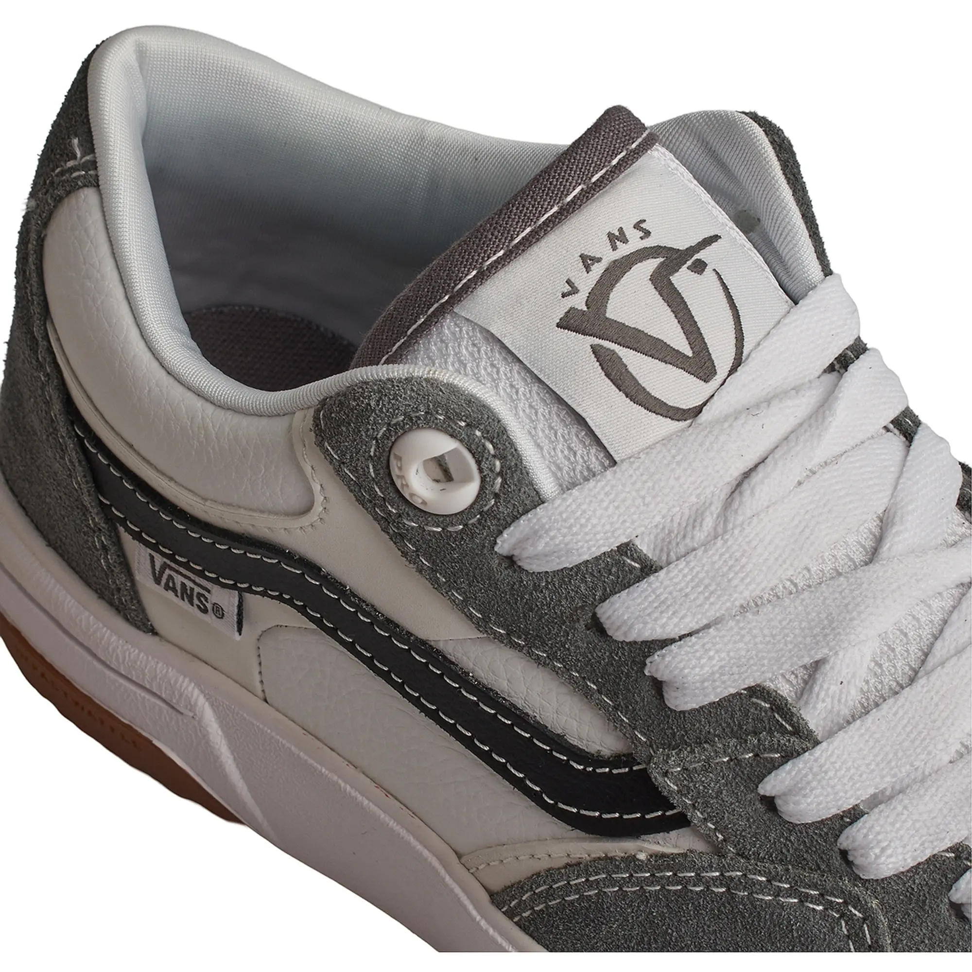 Vans  VN0A2Z3I1XM1-GREWHT  men's Tennis Trainers (Shoes) in Multicolour