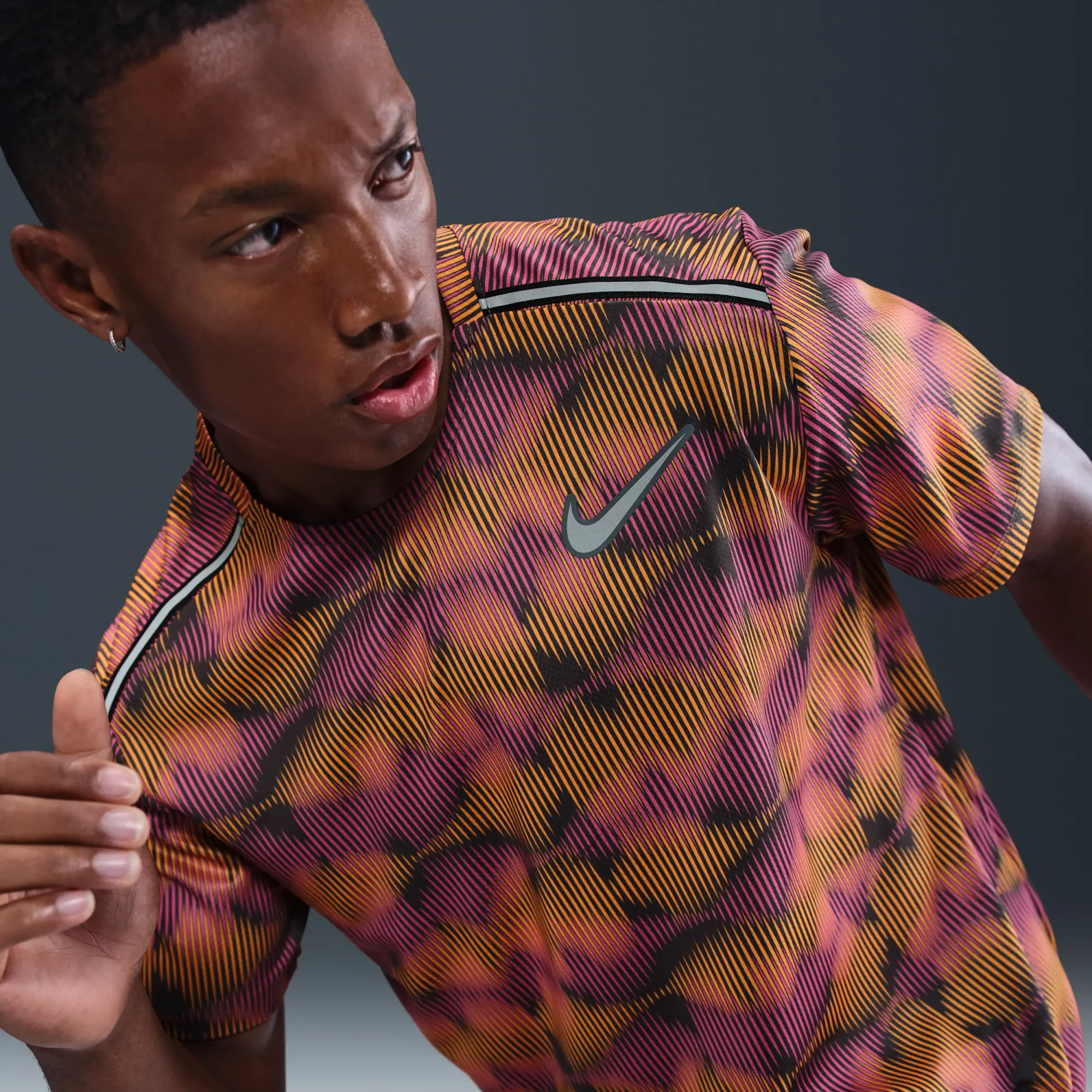 Nike Miler Men's Short-Sleeve Running Top - Grey - Polyester