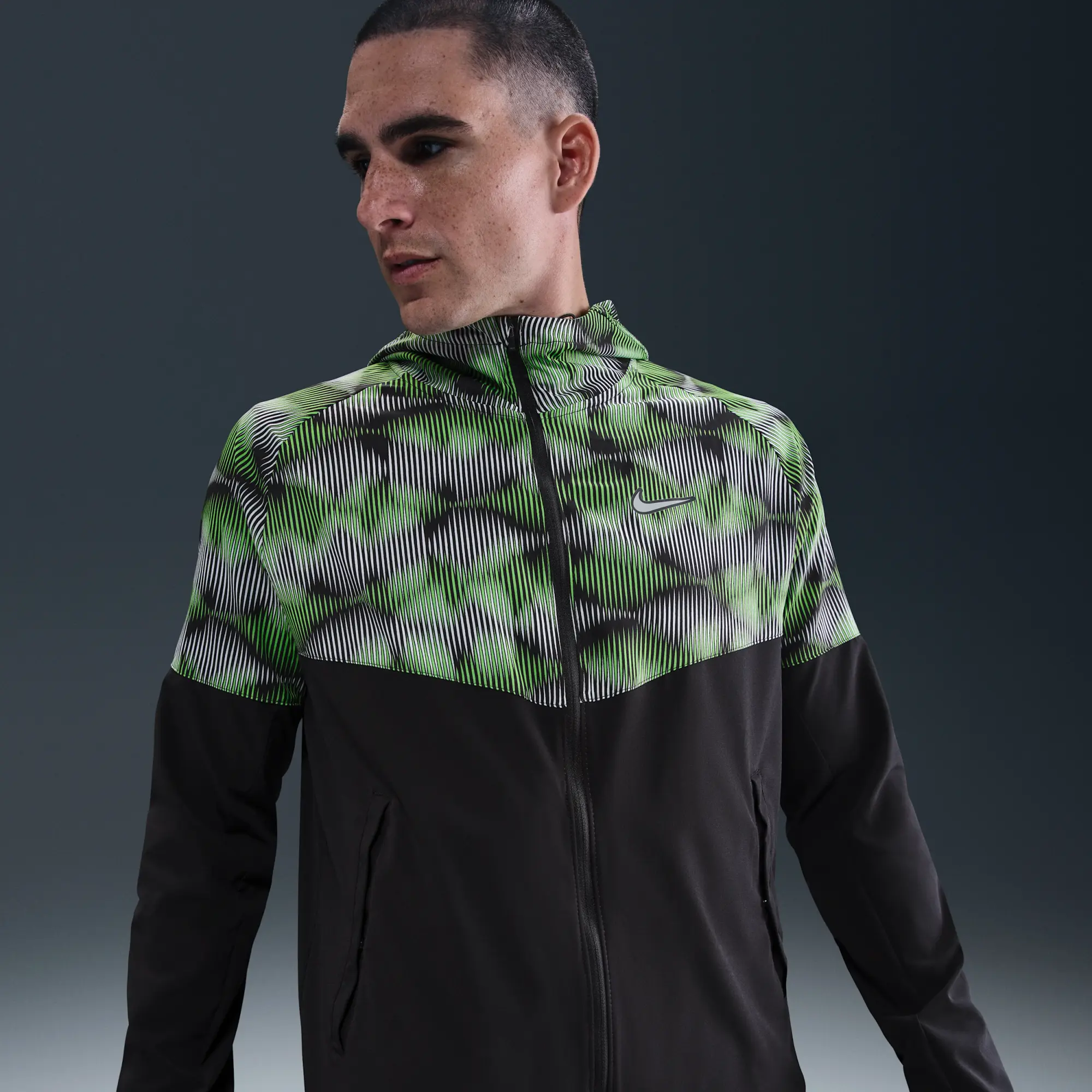 Nike Miler Men's Running Jacket - Black - Polyester/Elastane