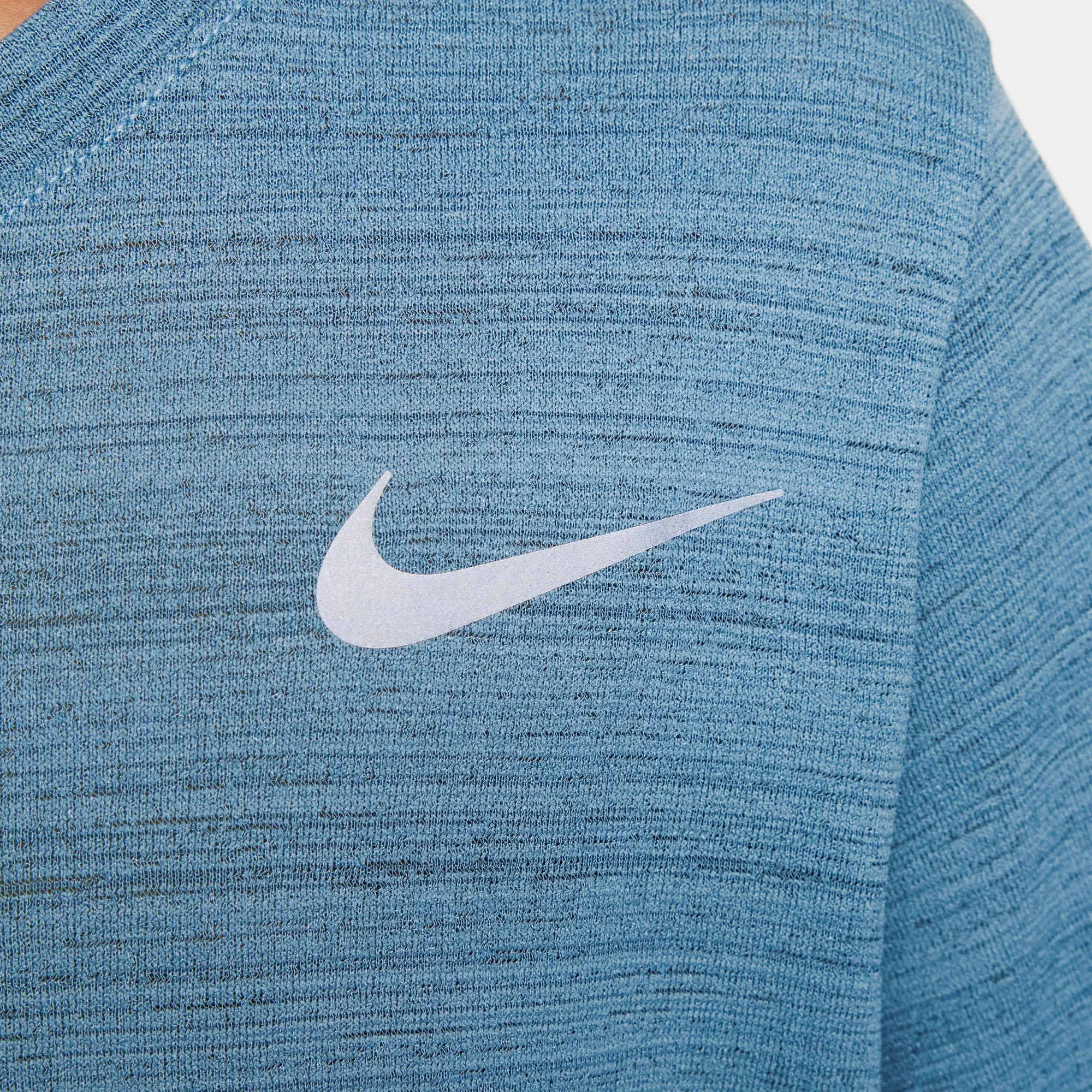 Nike Dri-FIT Miler Older Kids' (Boys') Training Top - Blue - Polyester
