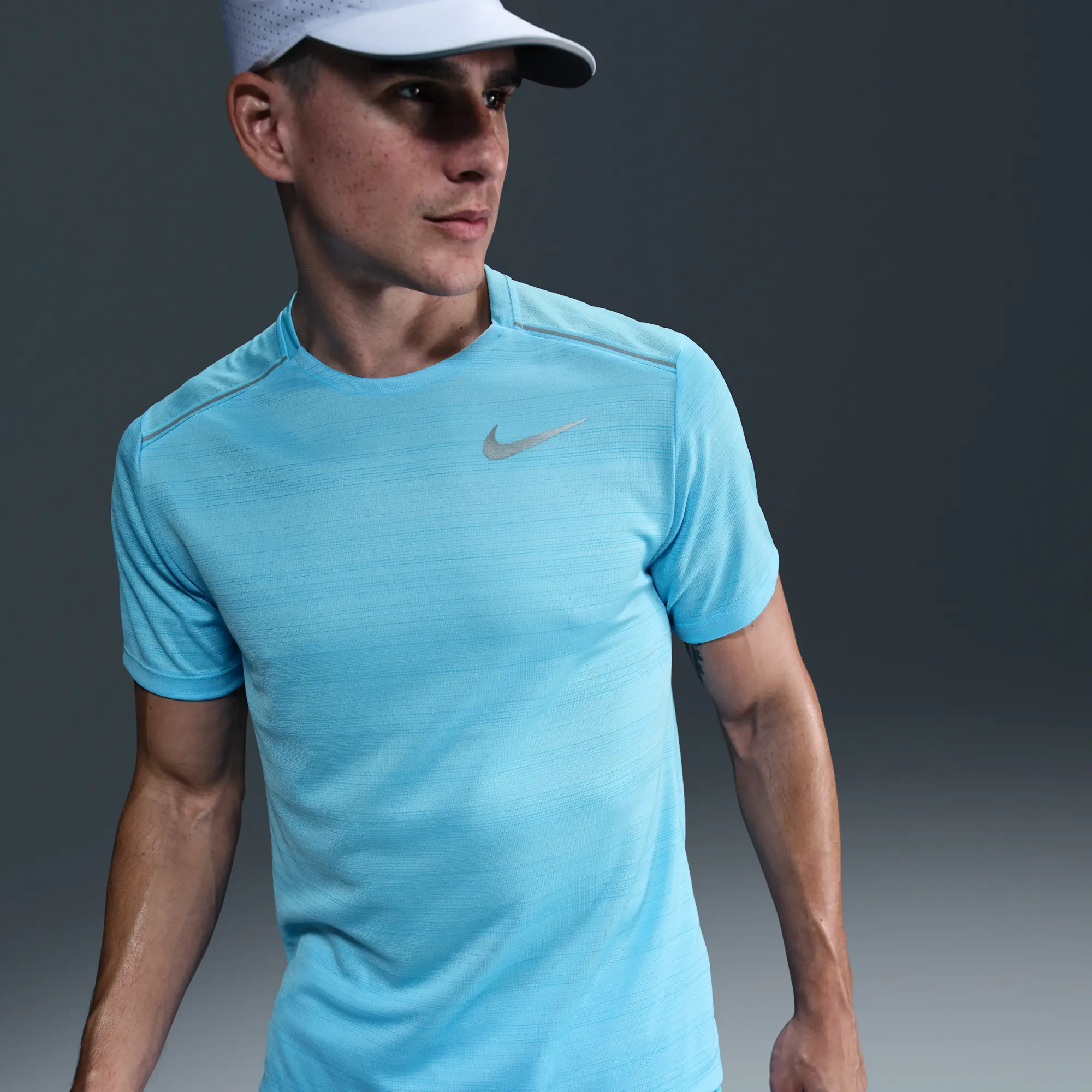 Nike Miler Men's Short-Sleeve Running Top - Blue - Polyester