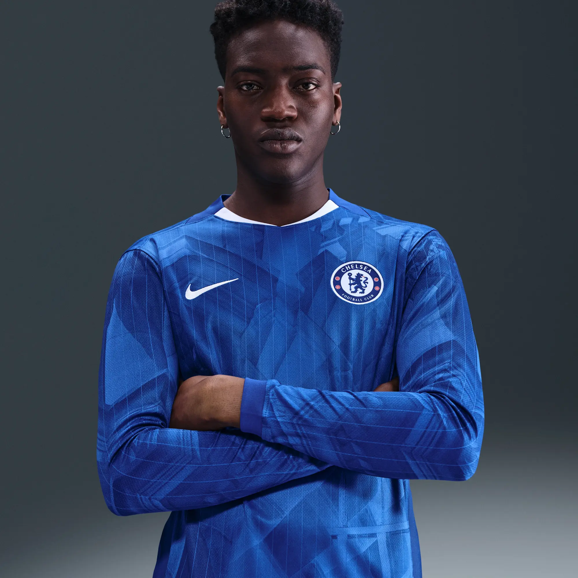 Chelsea F.C. 2025/26 Stadium Home Men's Nike Dri-FIT Football Replica Long-Sleeve Shirt - Blue - Polyester