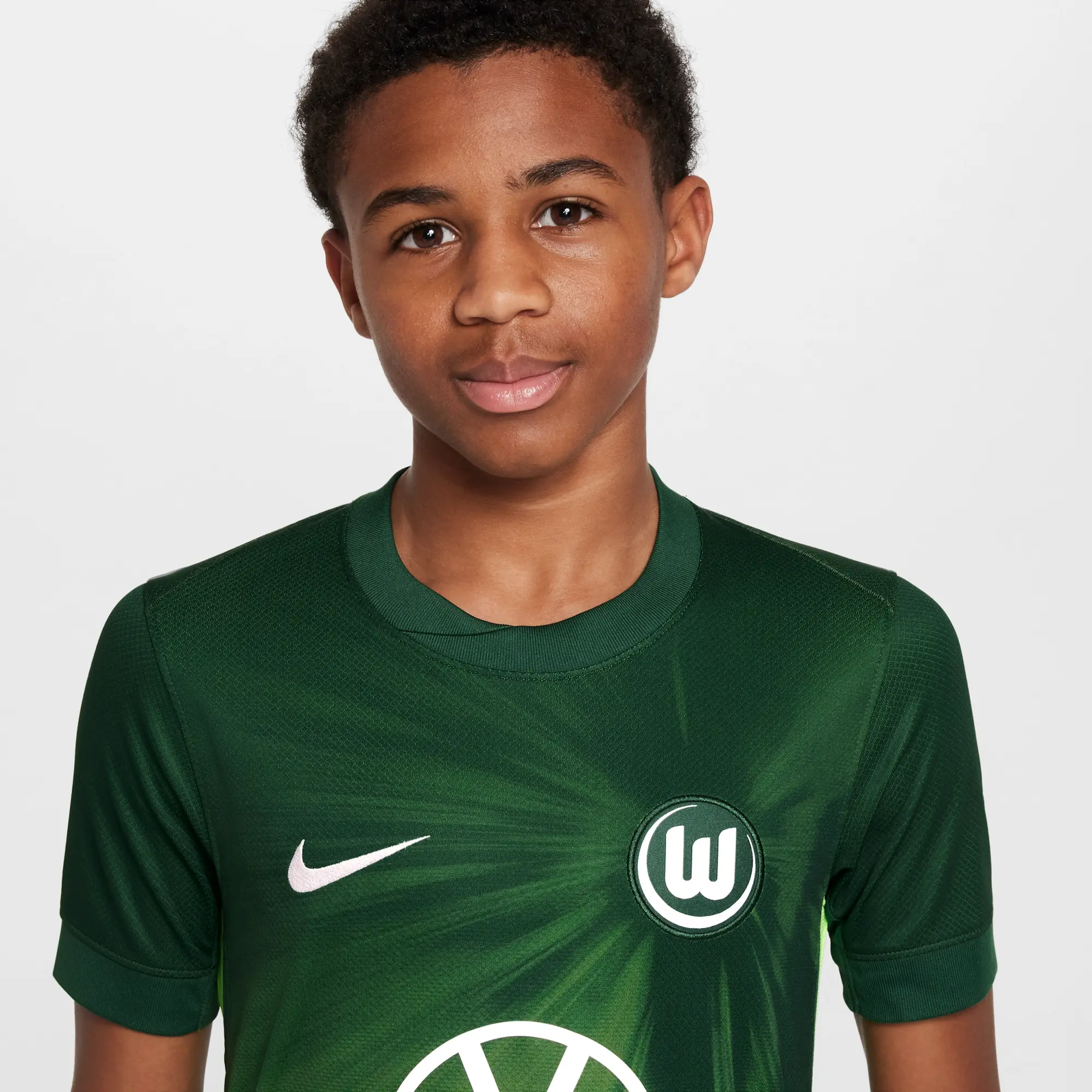 VfL Wolfsburg 2025/2026 Stadium Home Youth Nike Dri-FIT Football Replica Short-Sleeve Top - Green