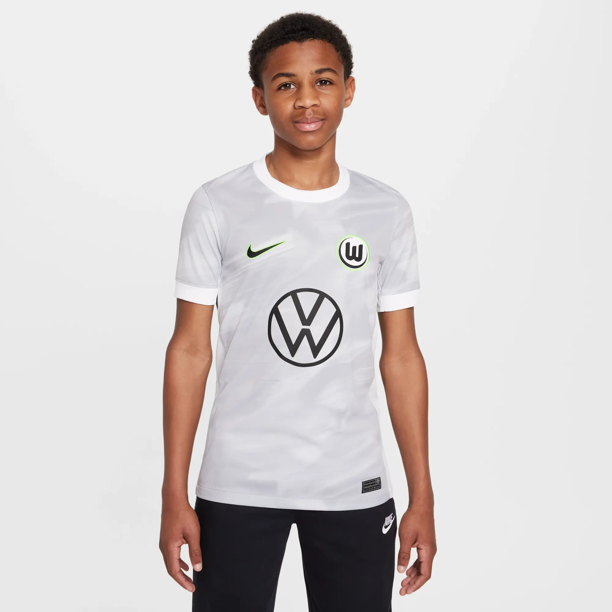 VfL Wolfsburg 2025/2026 Stadium Away Youth Nike Dri-FIT Football Replica Short-Sleeve Top - White