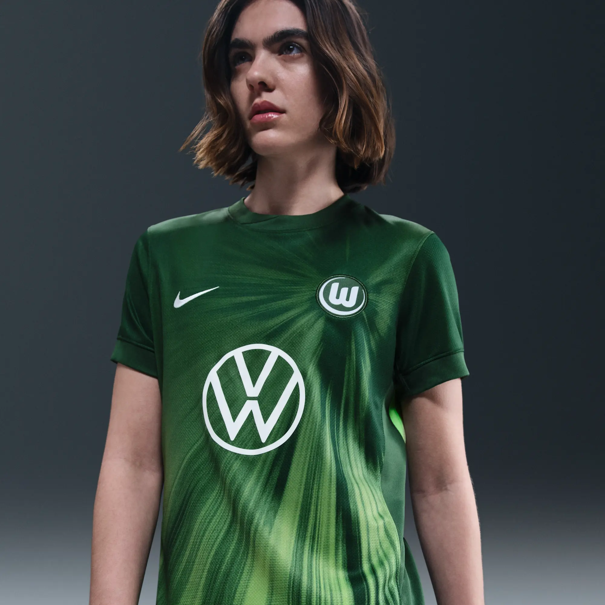 VfL Wolfsburg 2025/2026 Stadium Home Women's Nike Dri-FIT Football Replica Short-Sleeve Top - Green
