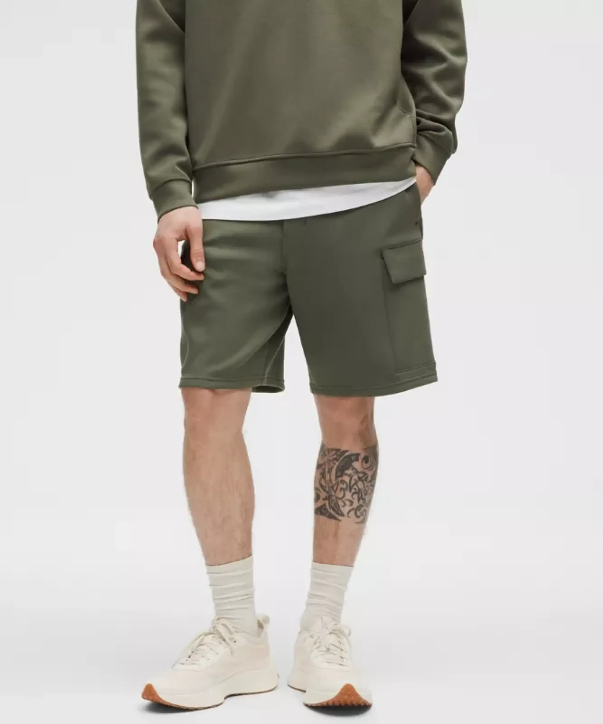 lululemon – Men's Smooth Spacer Cargo Shorts – 9" – Color Green – Size L