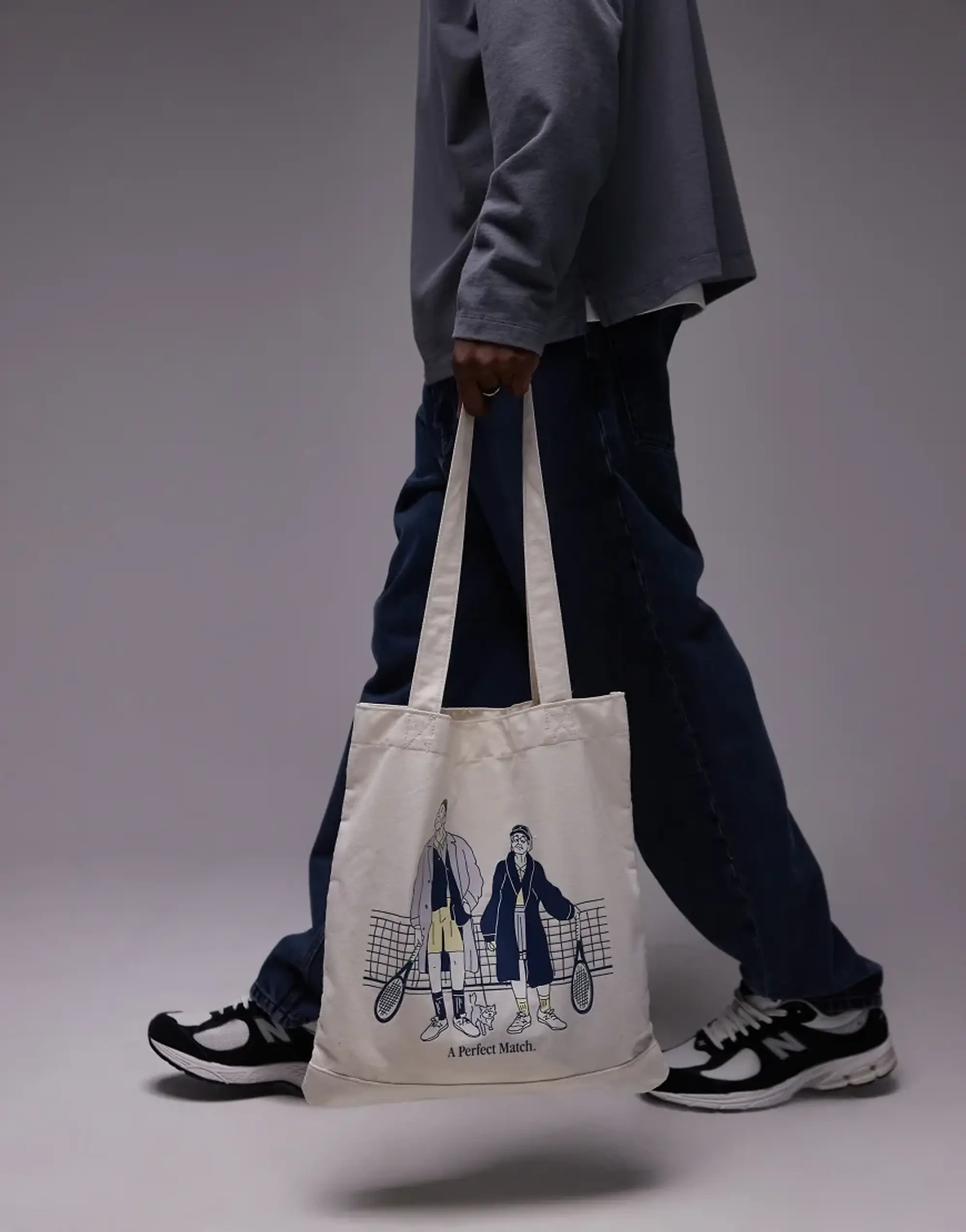 GRAPHIC TOTE