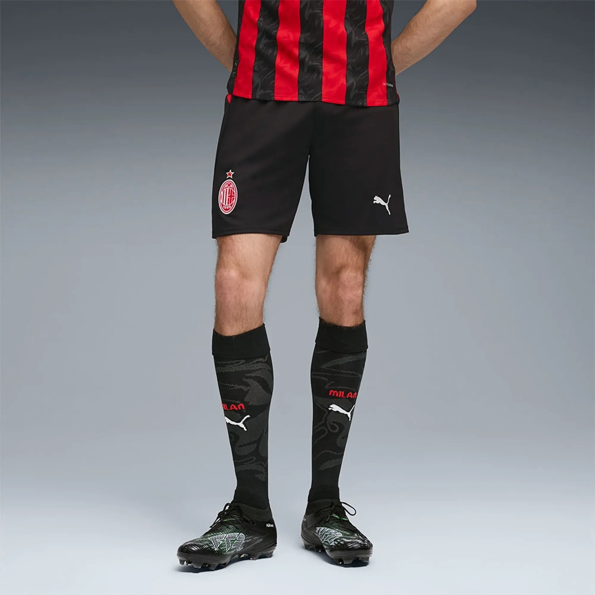 PUMA AC Milan 25/26 Shorts Men, Black/For All Time Red