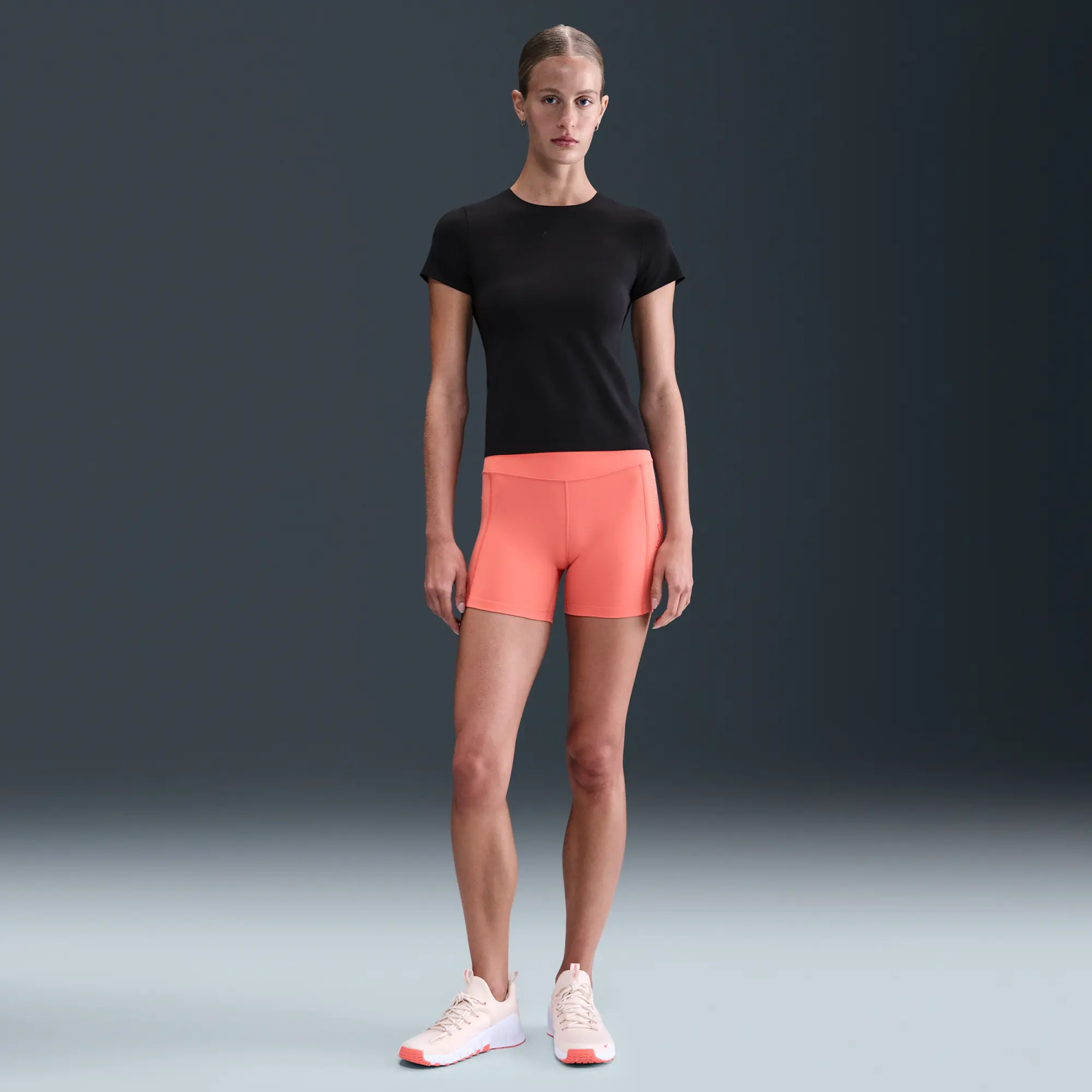 Nike Form Women's Short-Sleeve Top - Black - Polyester/Elastane