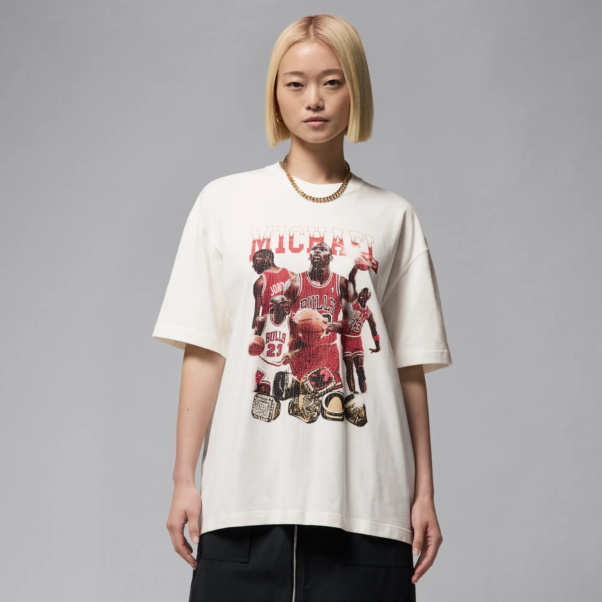 Nike Jordan Women's Oversized Short-Sleeve Graphic T-Shirt - White - Cotton