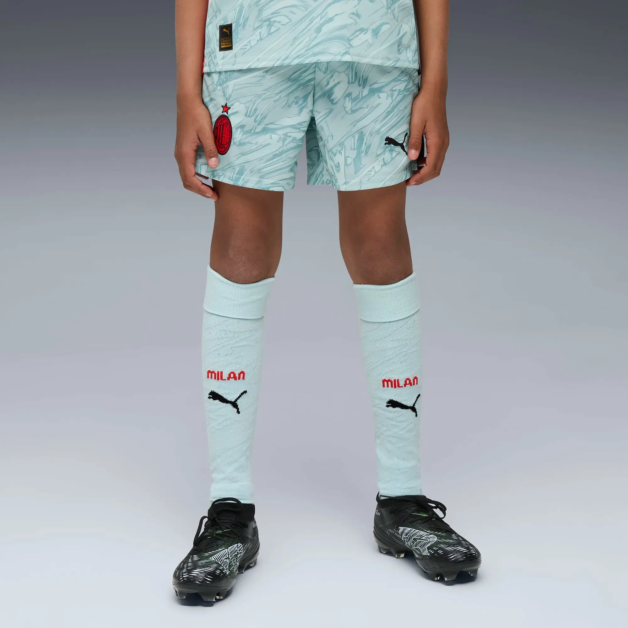 PUMA AC Milan 25/26 Goalkeeper Shorts Youth, Modern Mint/For All Time Red, size 11-12 Youth