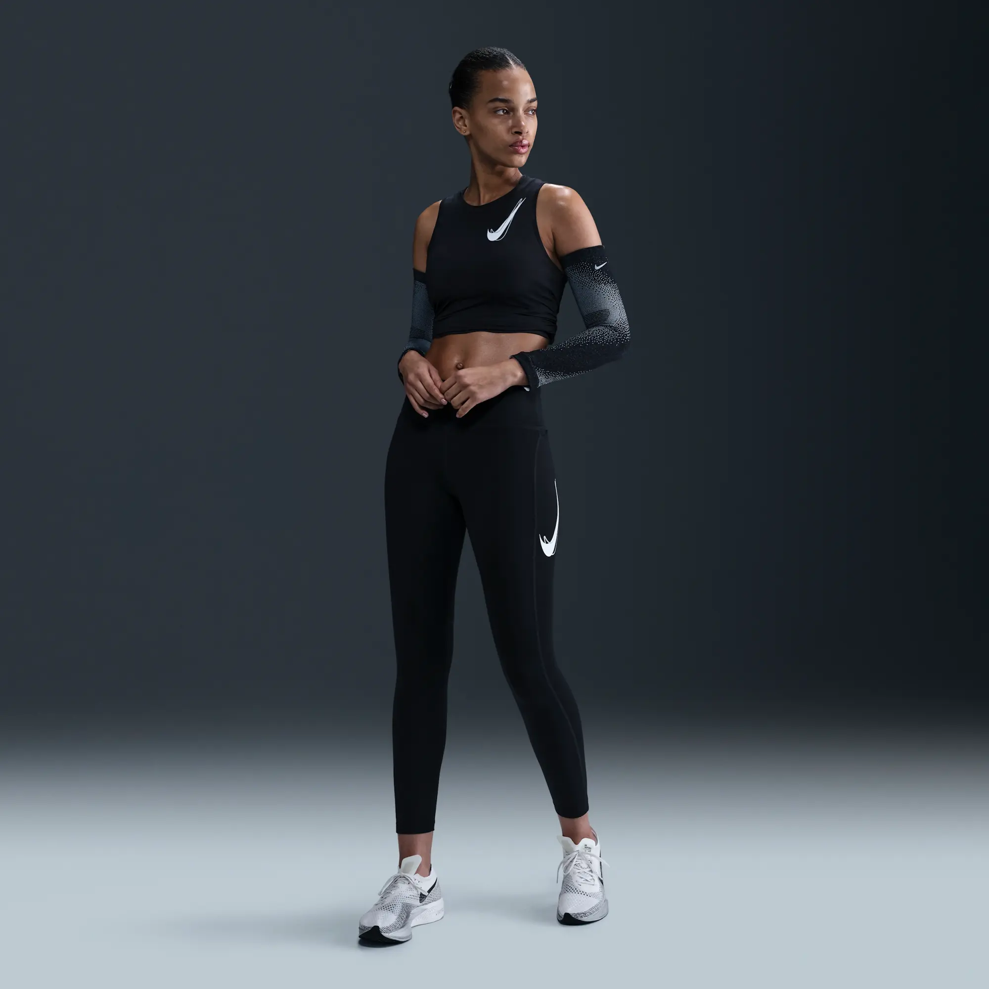 Nike Fast Women's Mid-Rise 7/8 Leggings - Black - Polyester/Elastane
