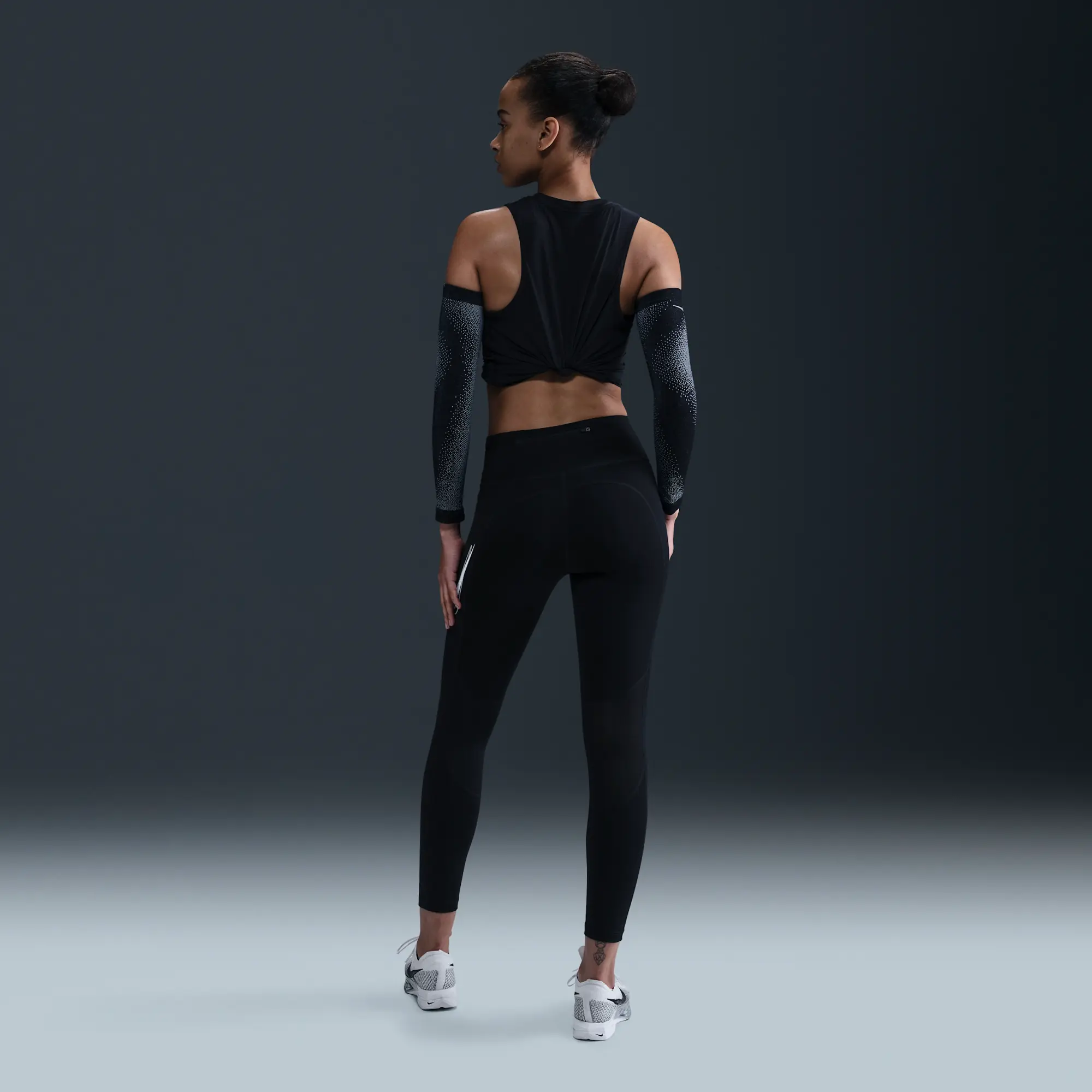 Nike Fast Women's Mid-Rise 7/8 Leggings - Black - Polyester/Elastane