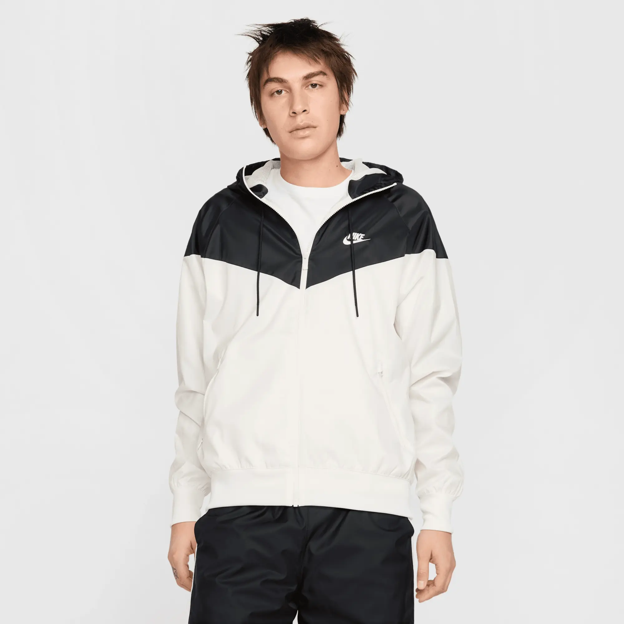 Nike Sportswear Windrunner Men's Hooded Jacket - White - Recycled Polyester