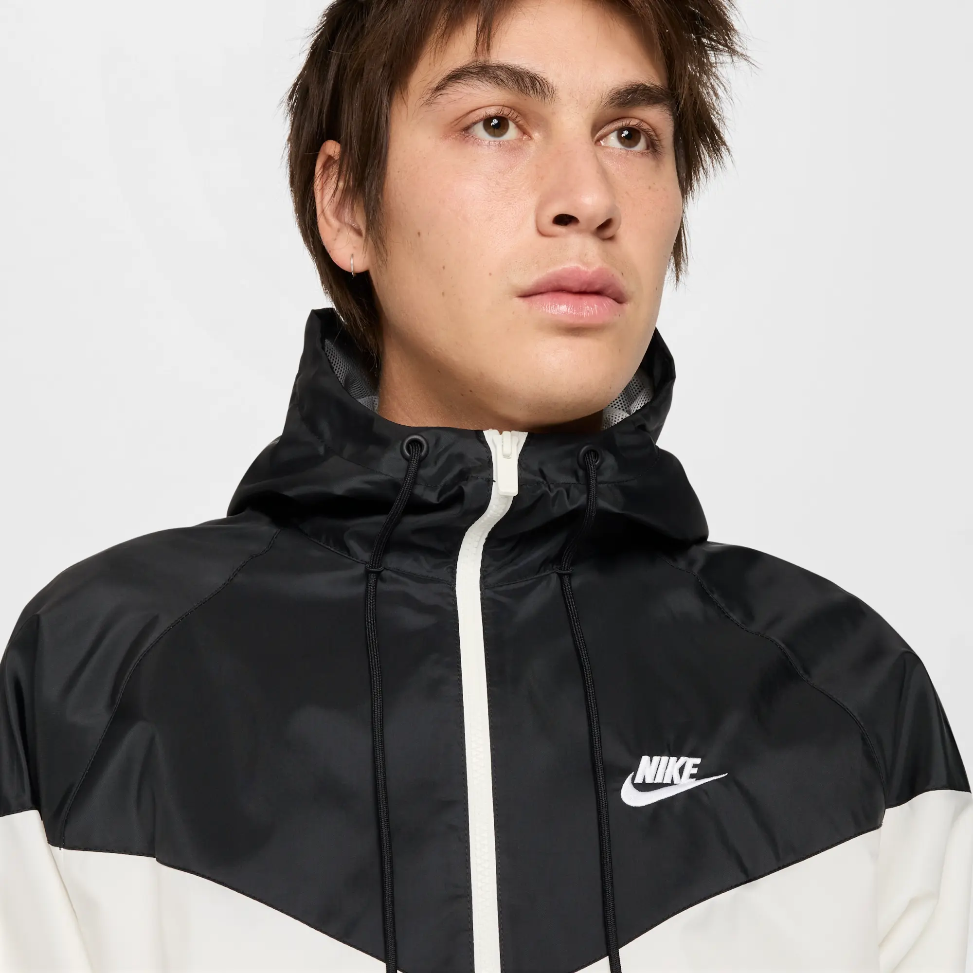 Nike Sportswear Windrunner Men's Hooded Jacket - White - Recycled Polyester