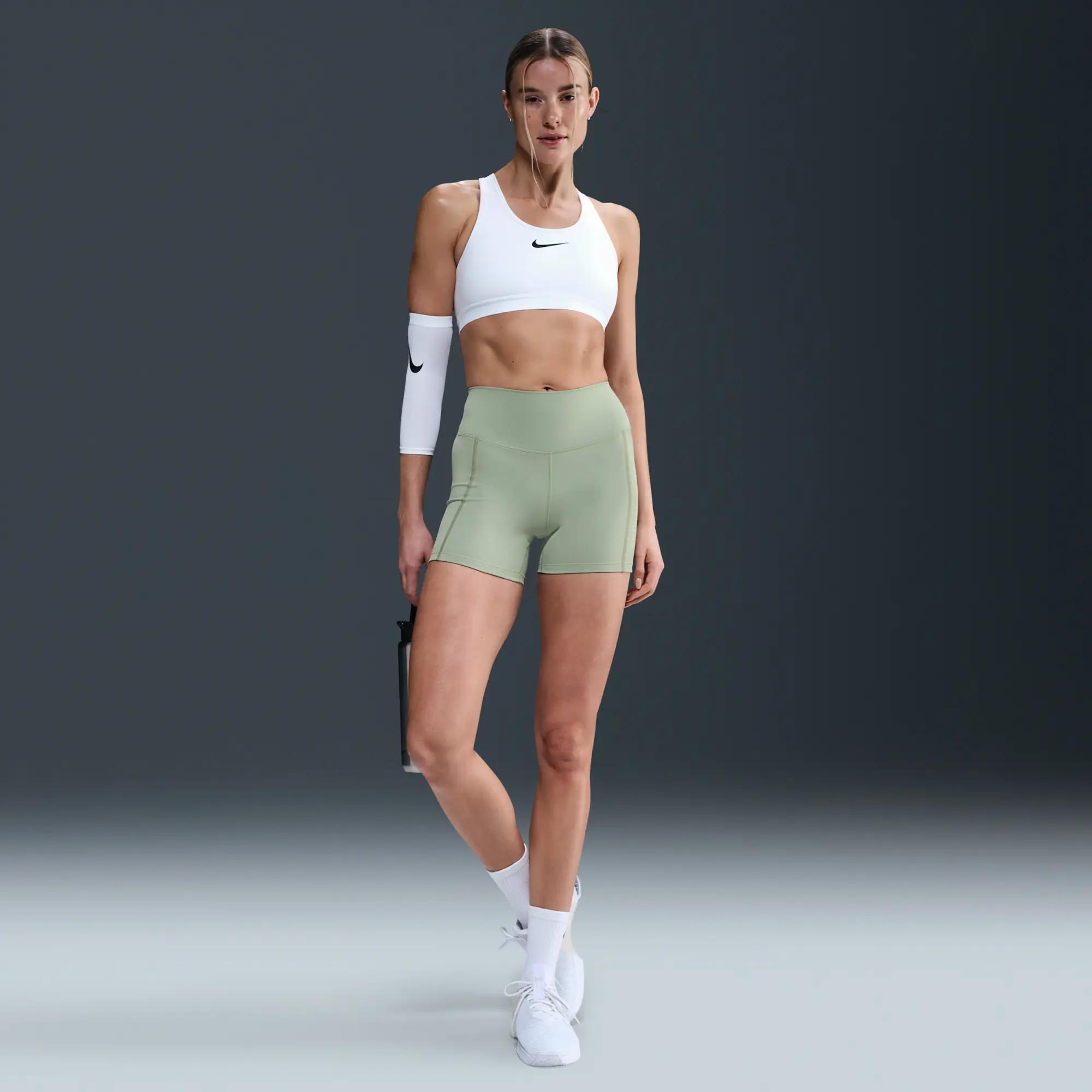 Women's Nike One 5in Shorts in Green 