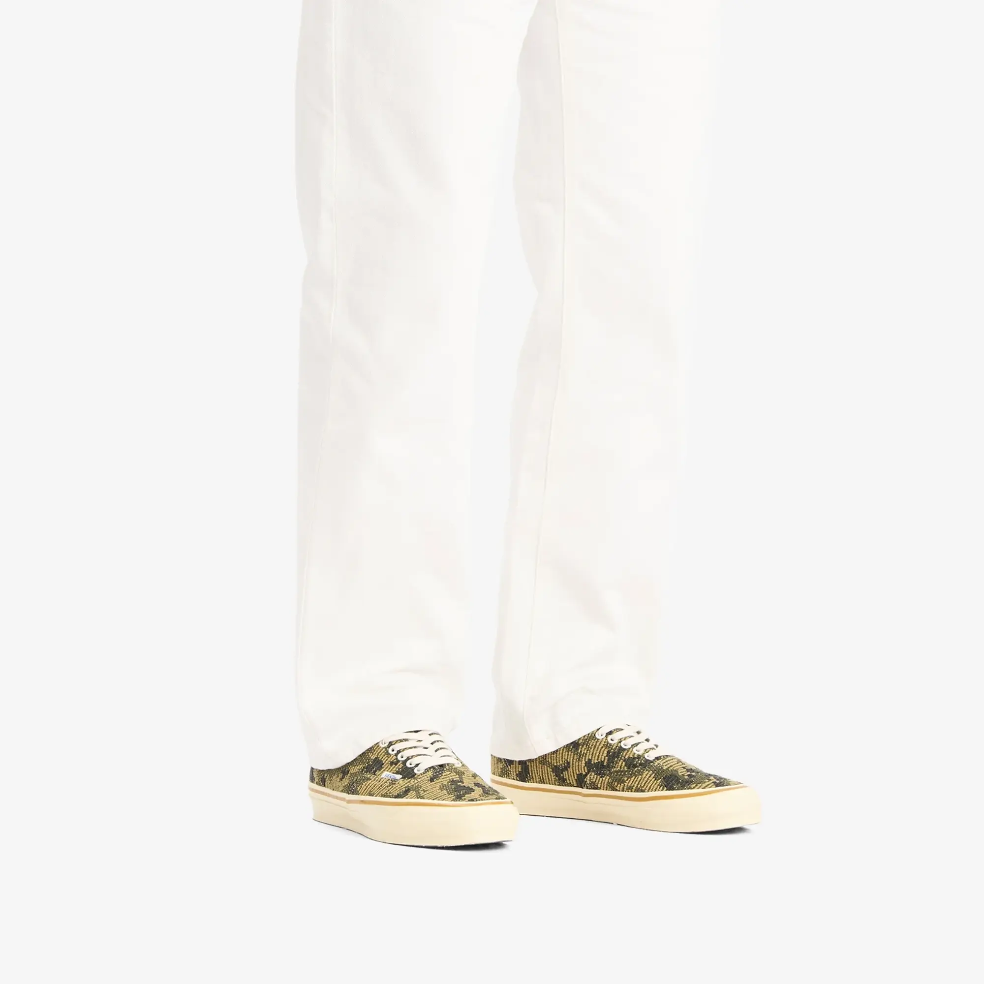 LX Authentic 44 CAMO