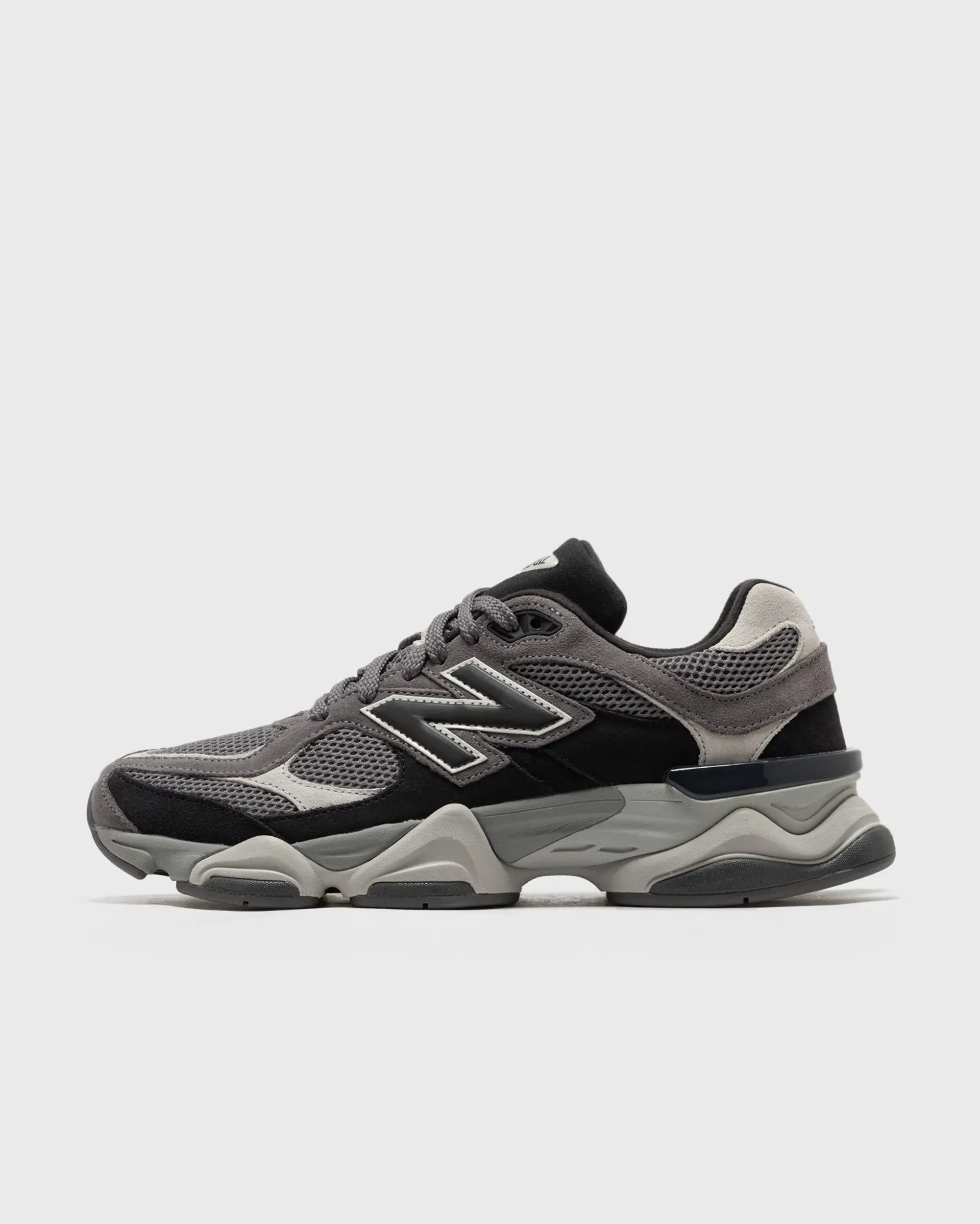 New Balance Unisex 9060 in Black/Grey Suede/Mesh