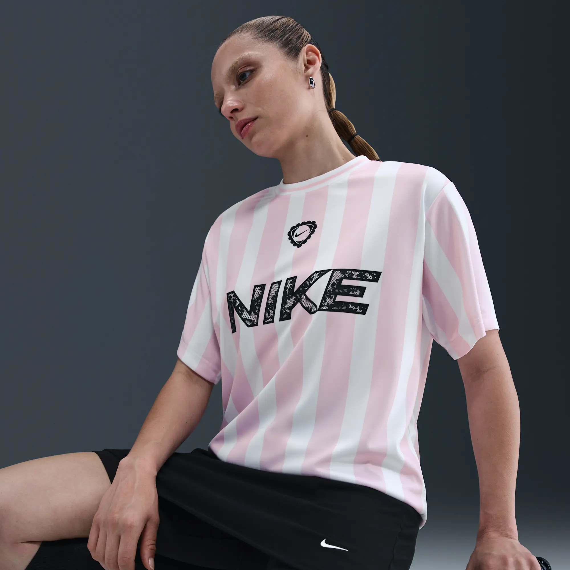 Nike Sportswear Women's Football Shirt - Pink - Sustainable Materials