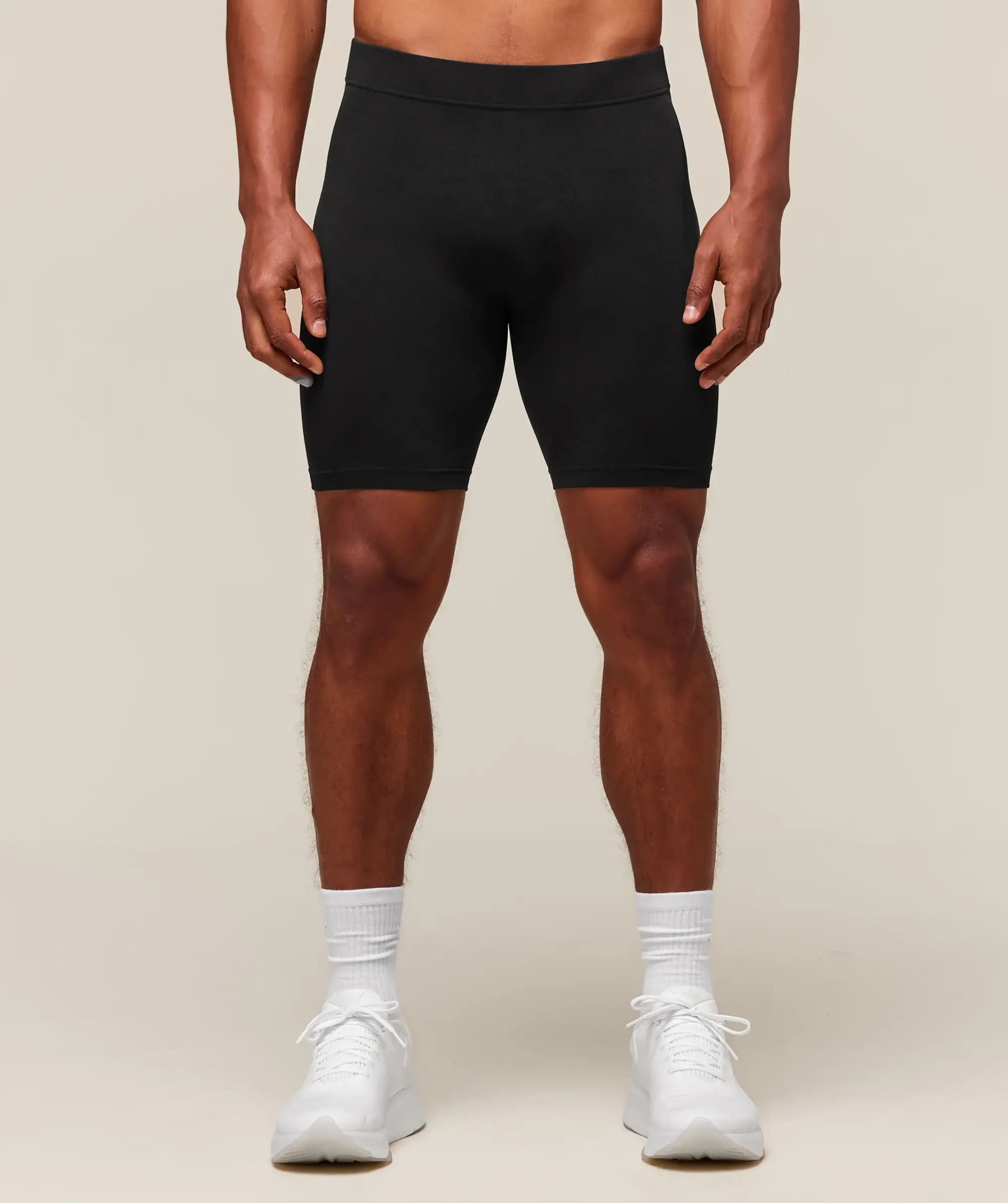  everywear Warp Knit Half Tight - Black