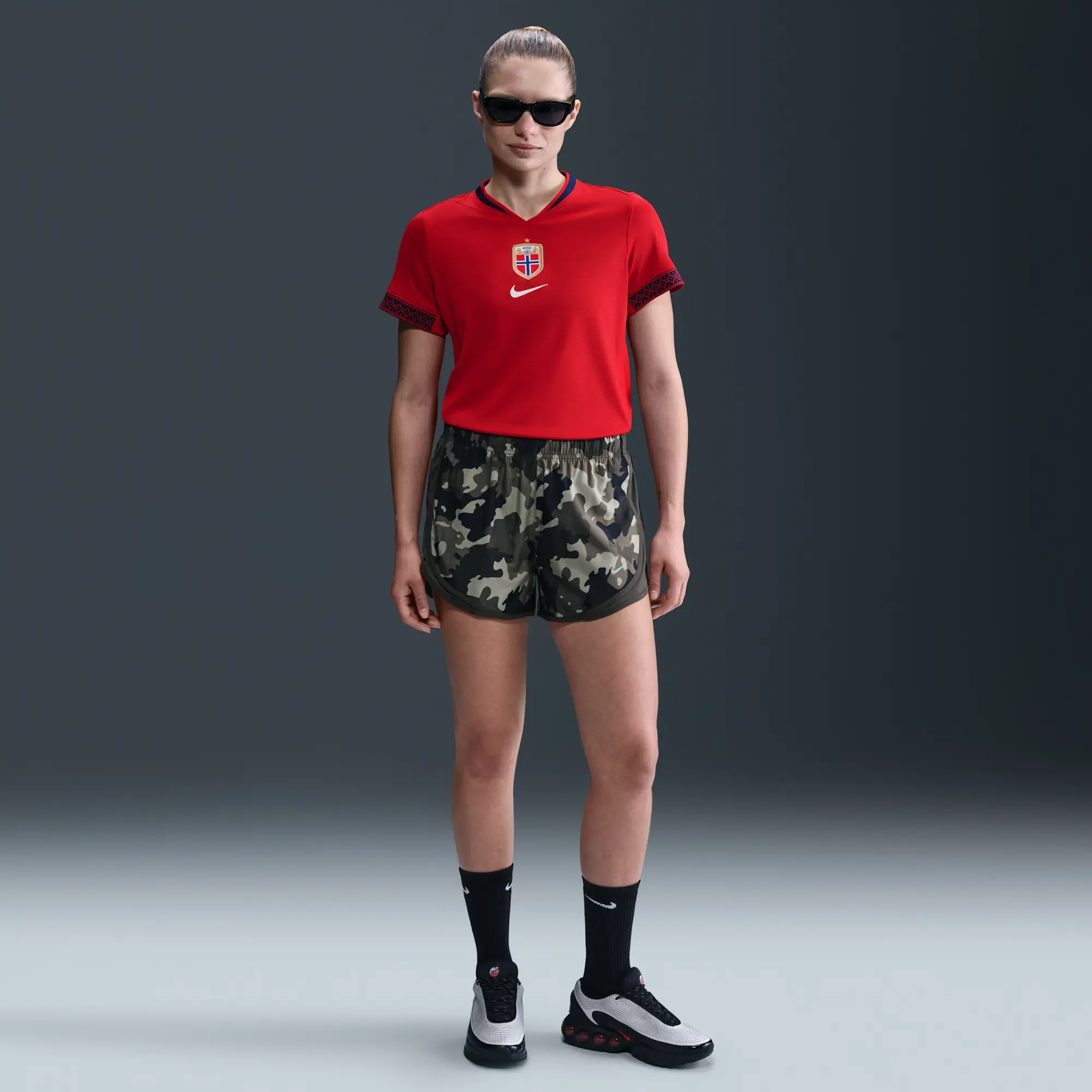 Norway 2025 Stadium Home (Women's Team) Women's Nike Dri-FIT Soccer Replica Jersey - Red - Polyester
