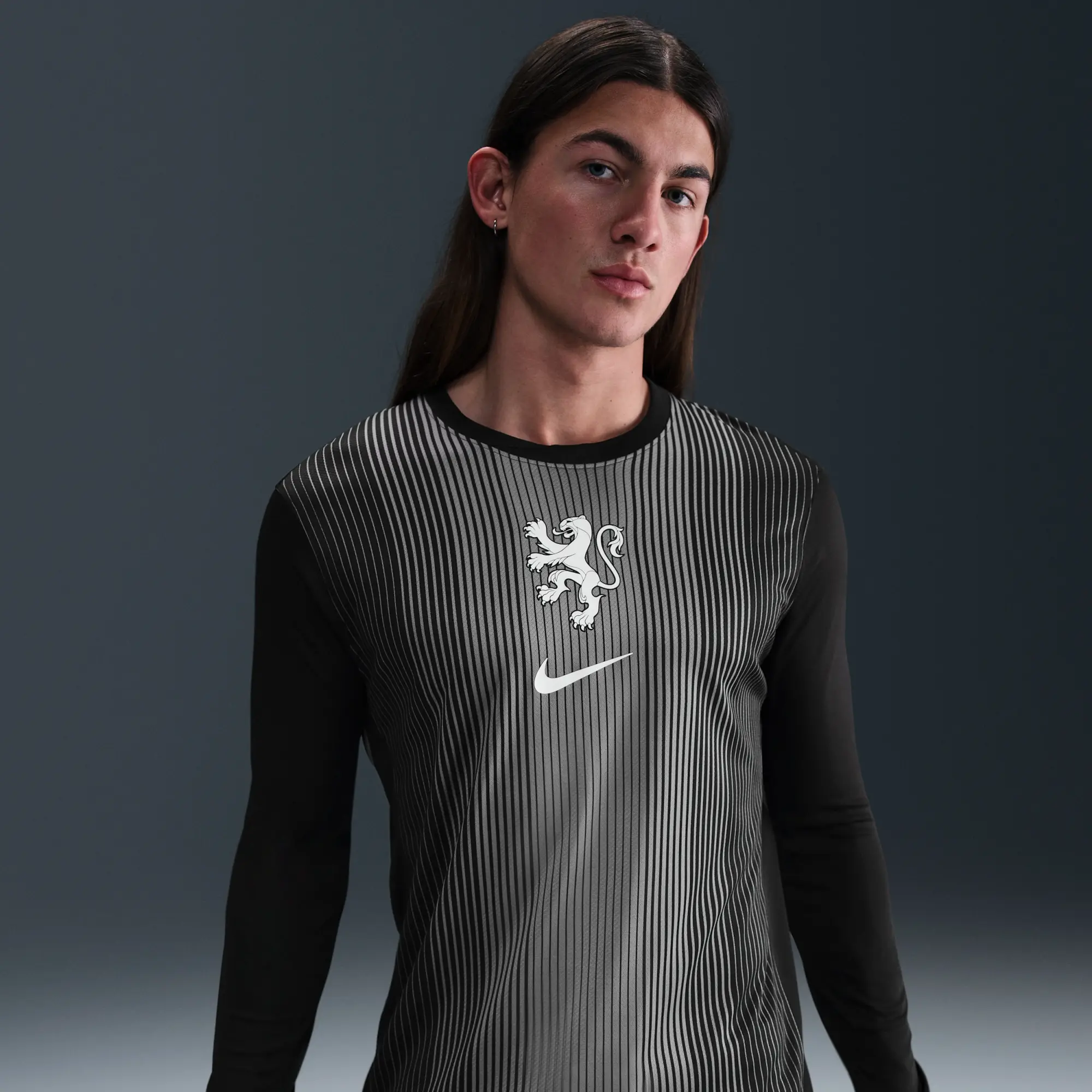 Netherlands 2025/26 Stadium Goalkeeper Men's Nike Dri-FIT Football Replica Long-Sleeve Shirt - Black - Recycled Polyester
