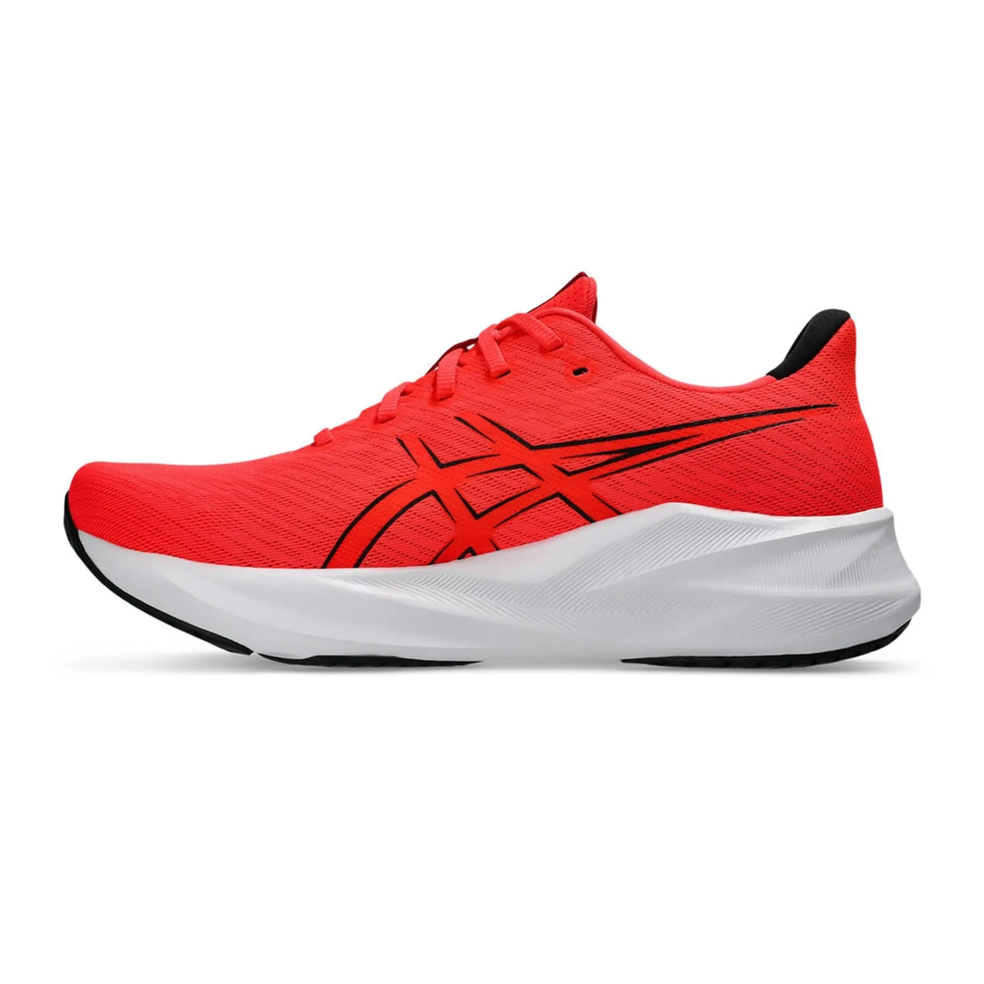 ASICS Versablast 4 Neutral Running Shoe Men - Red, Black