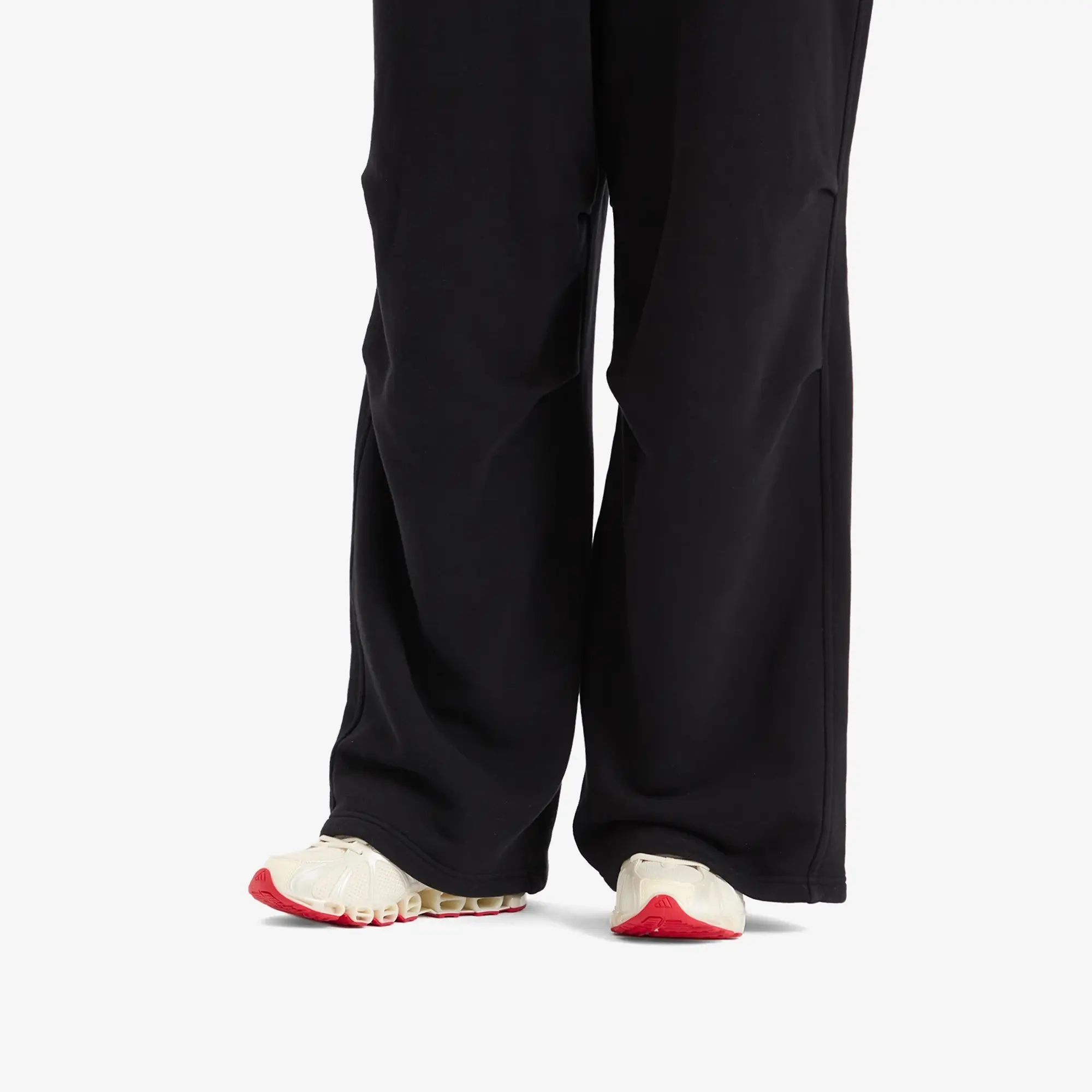 adidas Originals Adidas Women's Mega Ghostride W Off White/Better Scarlet