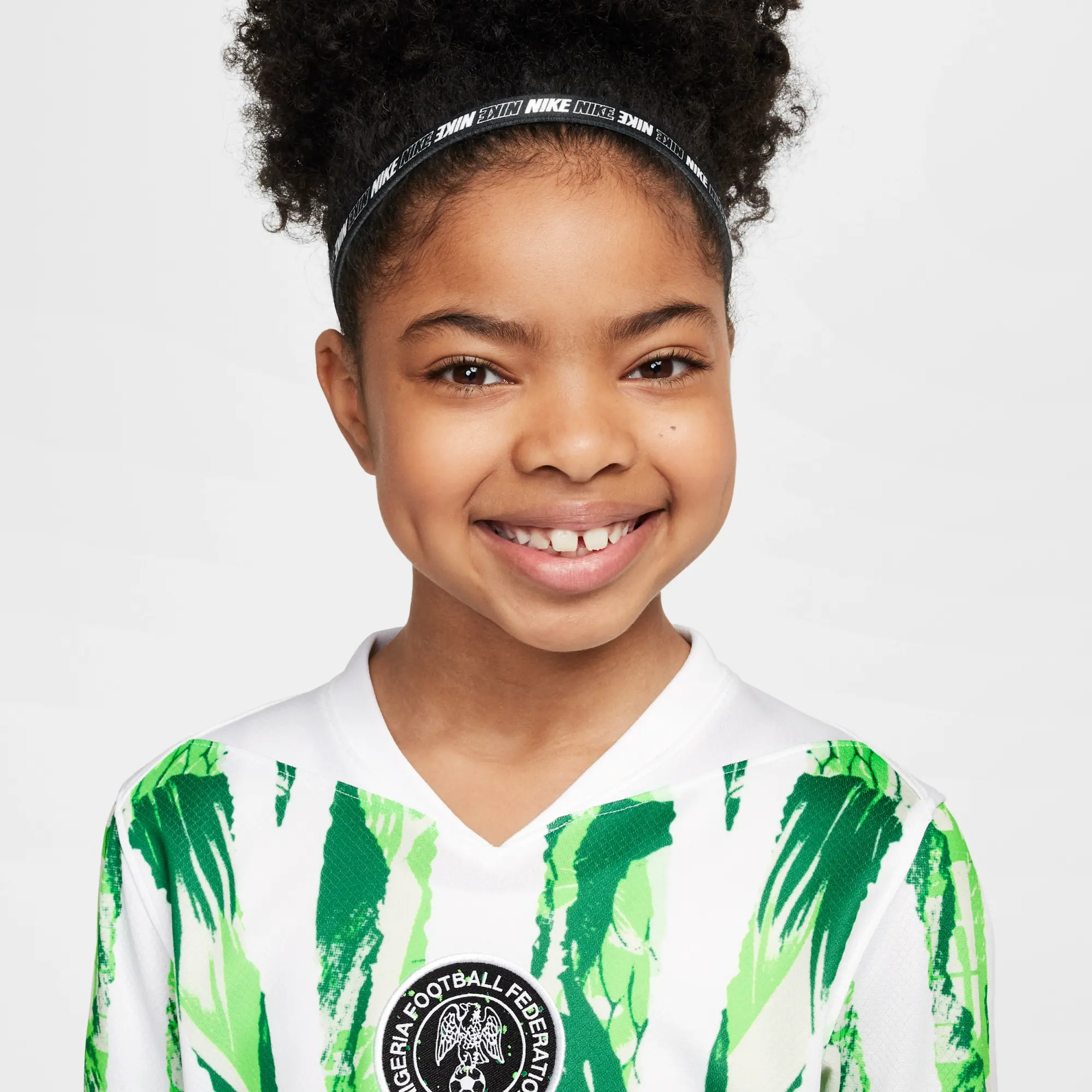 Nigeria 2025 Stadium Away (Women's Team) Older Kids' Nike Dri-FIT Football Replica Shirt - White - Polyester