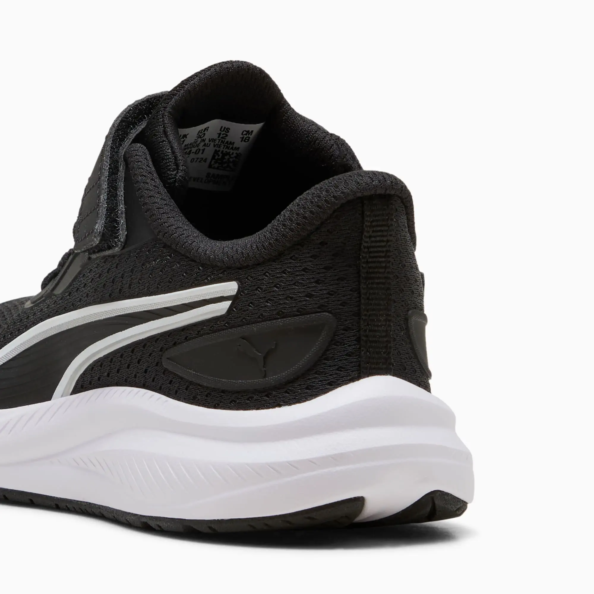 PUMA Skyrocket 2 Sneakers Kids, Black/White/Silver, size 1