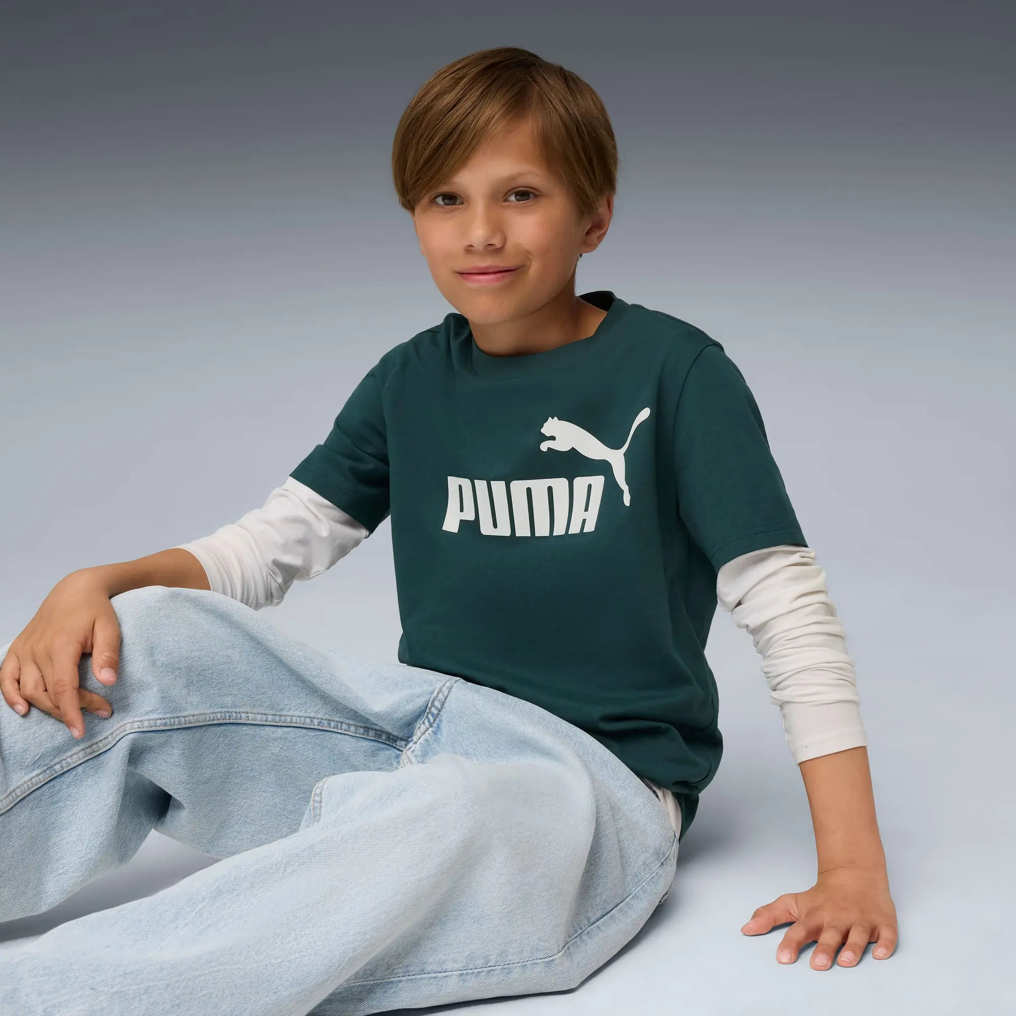 PUMA Ess No. 1 Logo T-Shirt Youth, Green Terrain, size 11-12 Youth