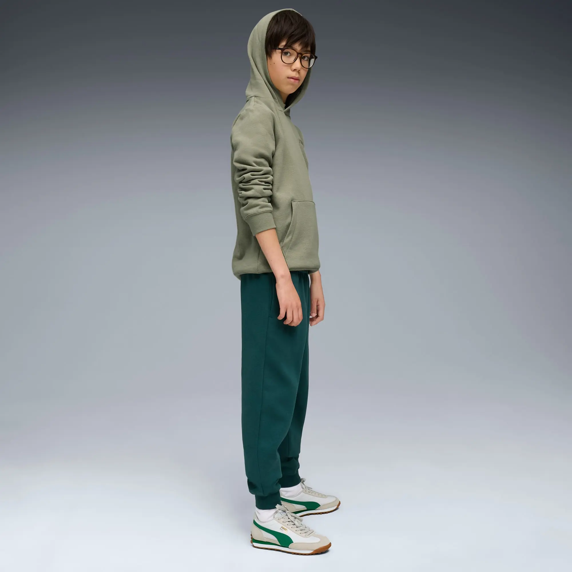 PUMA Ess No. 1 Logo Fleece Sweatpants Youth, Green Terrain, size 11-12 Youth