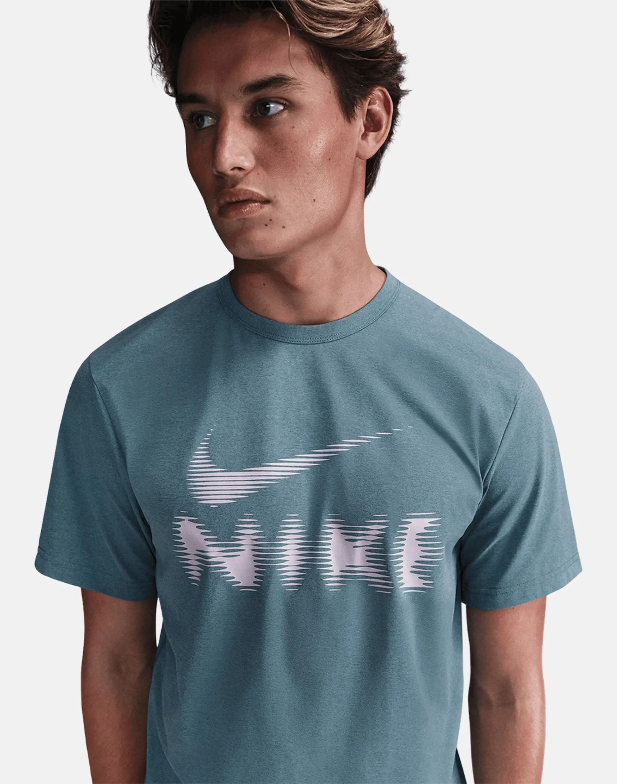Men's Nike Hyverse Swoosh T-Shirt in Blue 