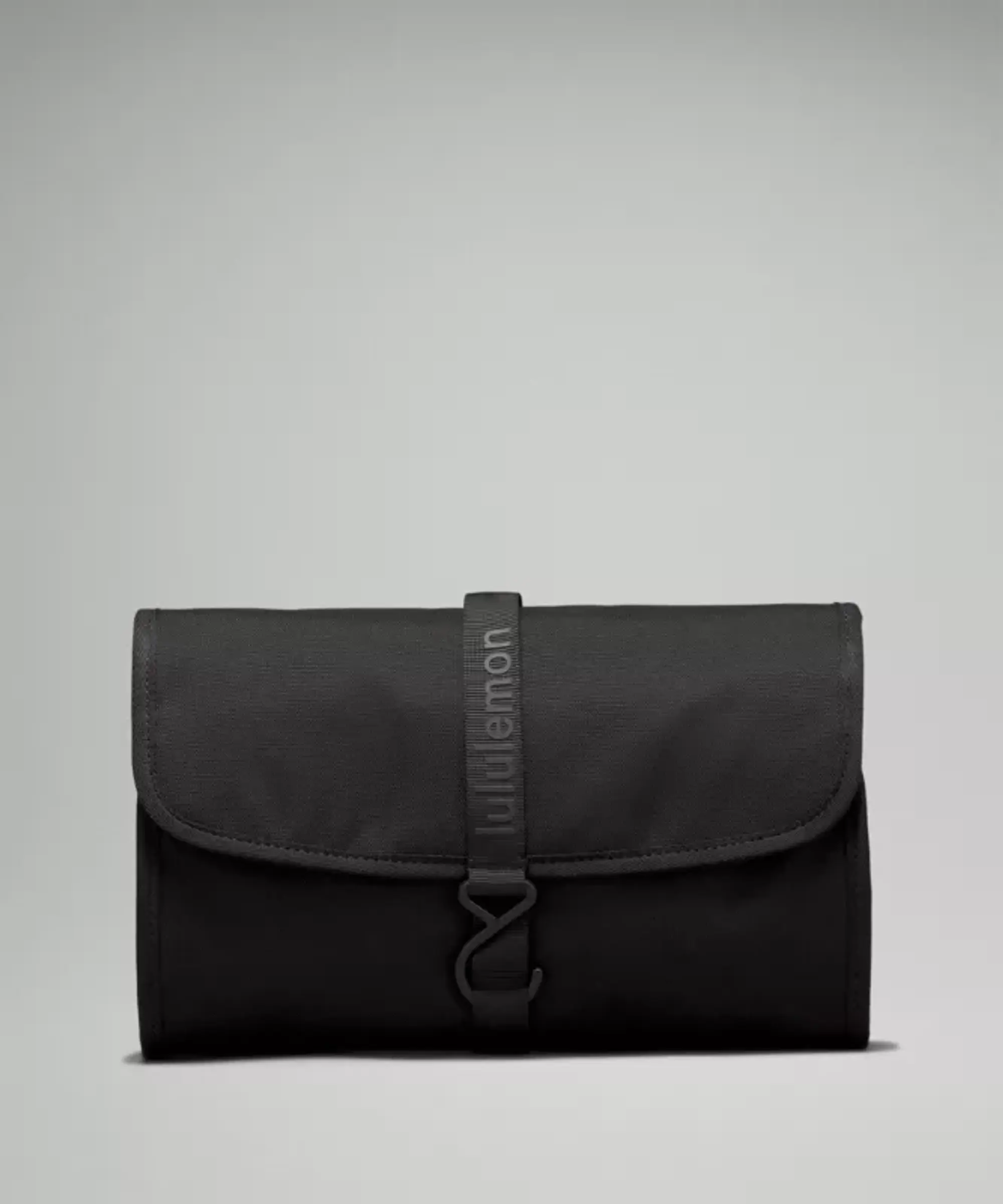 lululemon – Roll-Up Travel Toiletries Kit – Color Black
