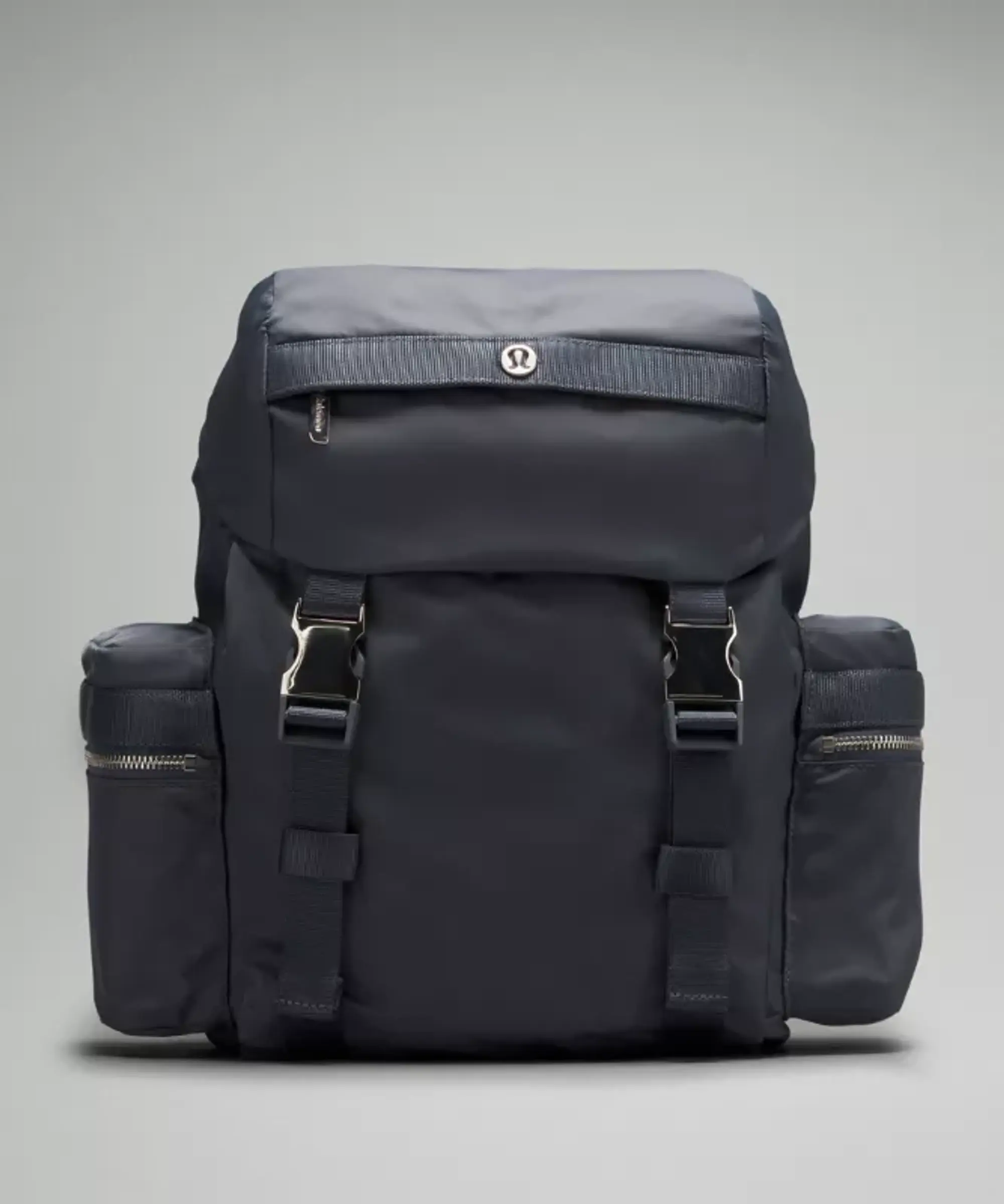 lululemon – Wunderlust Backpack Mini 14L – Color Grey/Silver