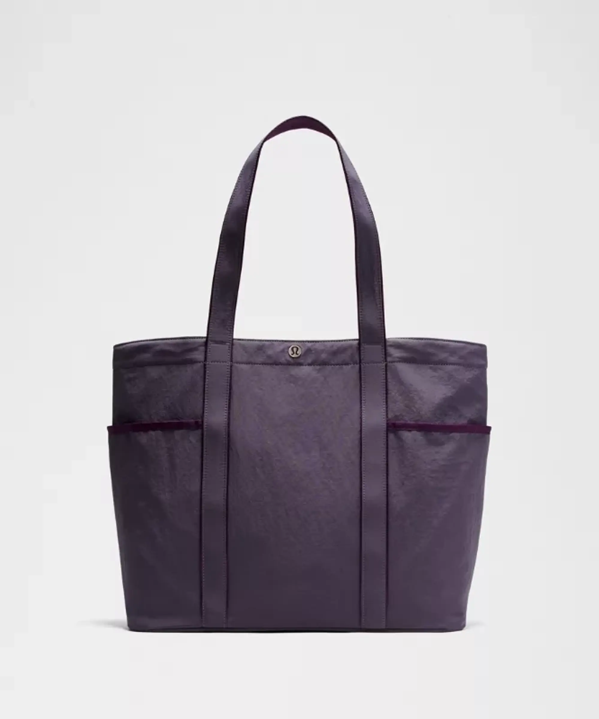 lululemon – Daily Multi-Pocket Tote Bag 20L – Color Purple