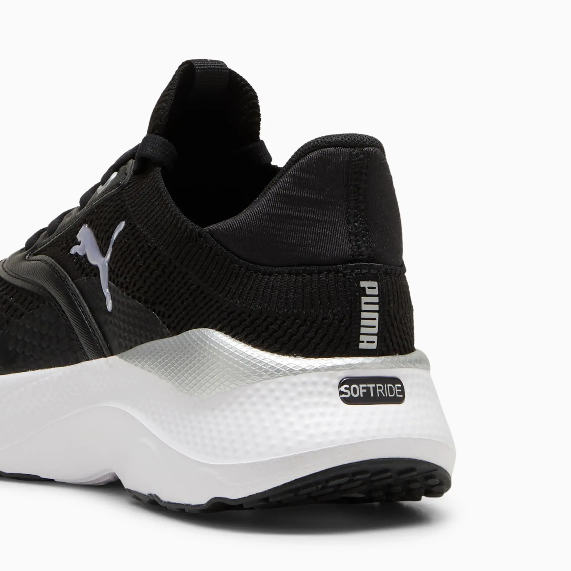 PUMA Softride Mayve Running Shoes Women, Black/White, size 3