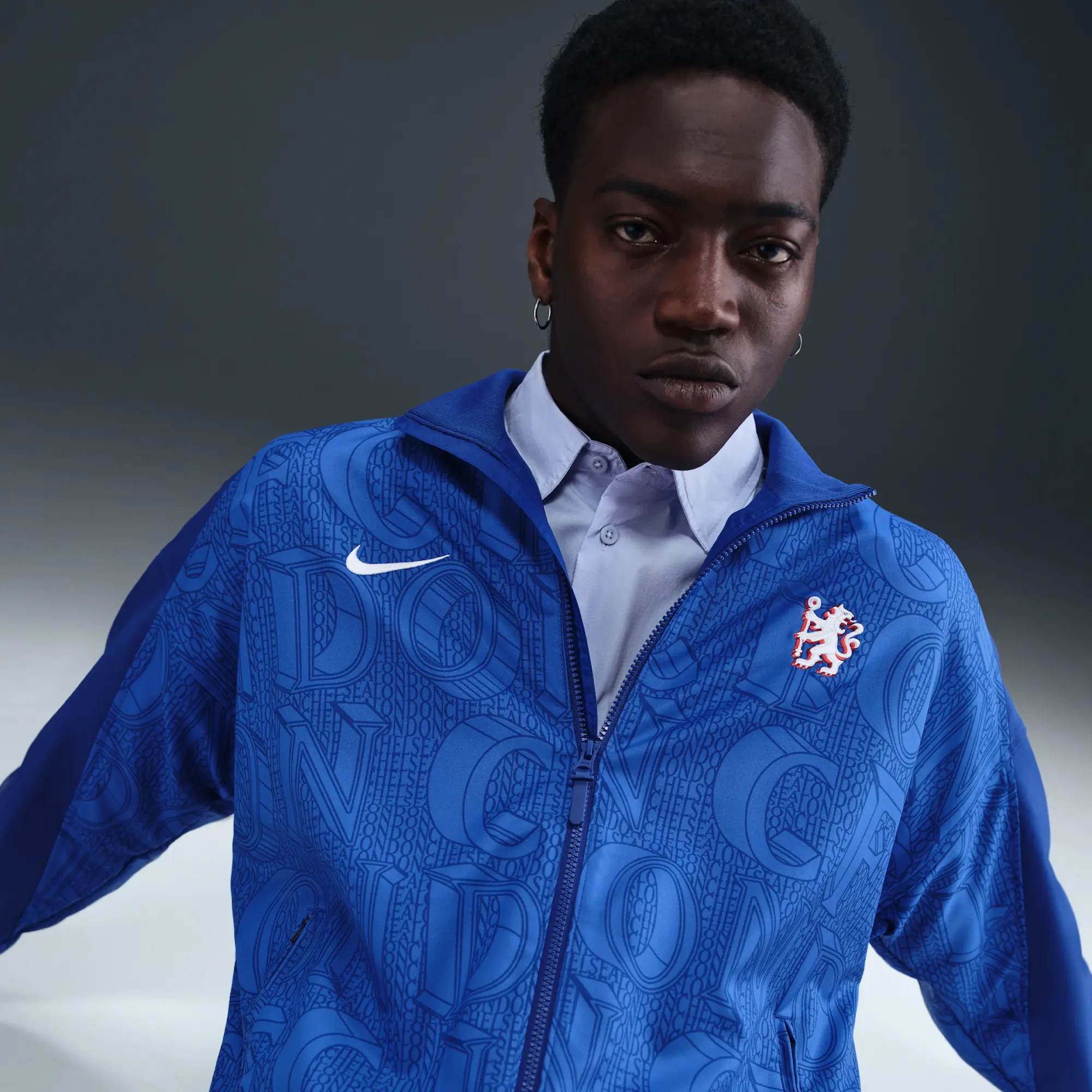 Chelsea F.C. Strike Men's Nike Dri-FIT Football Anthem Jacket - Blue - Polyester