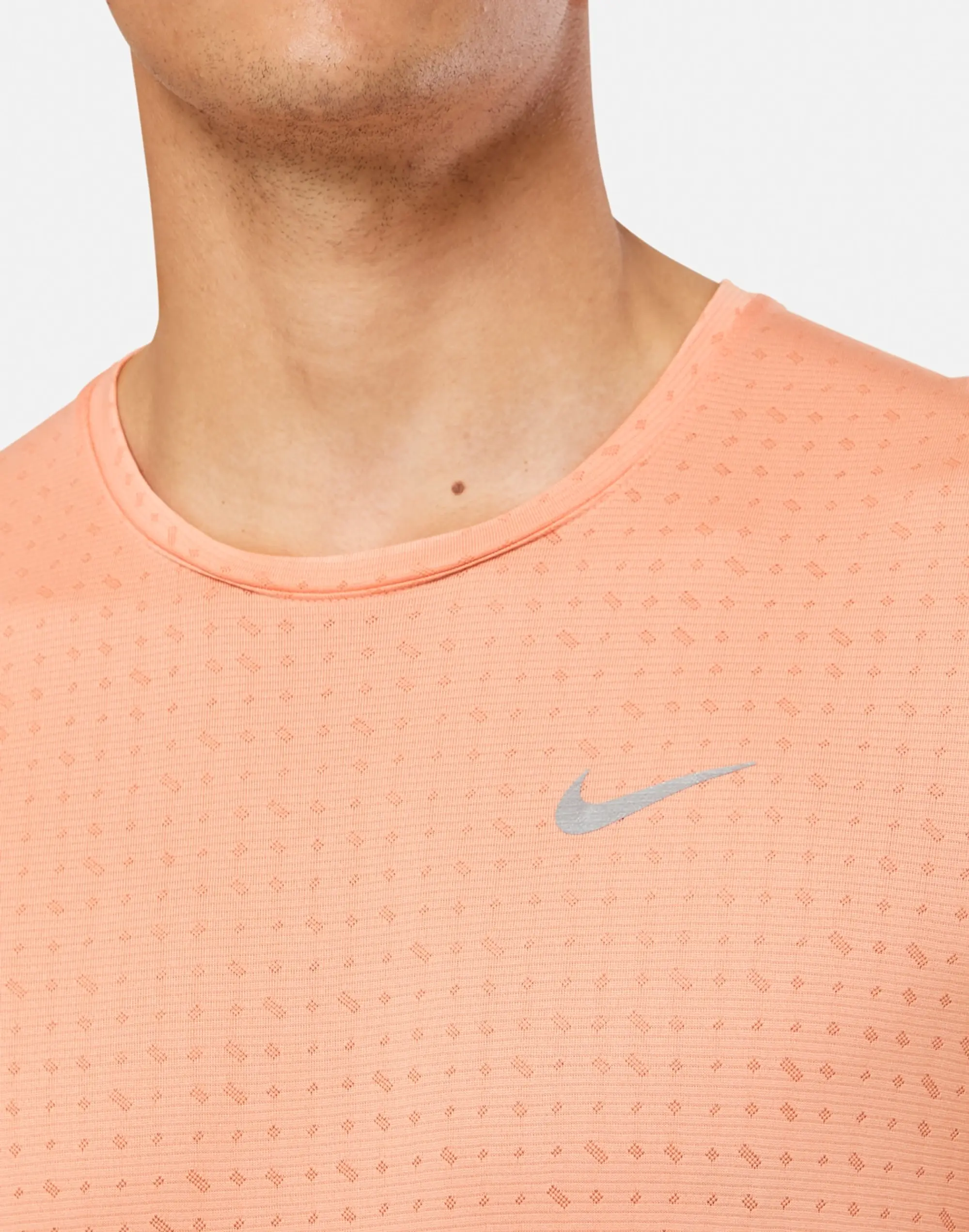 Men's Nike Miler Breathe T-Shirt in Orange/Silver 