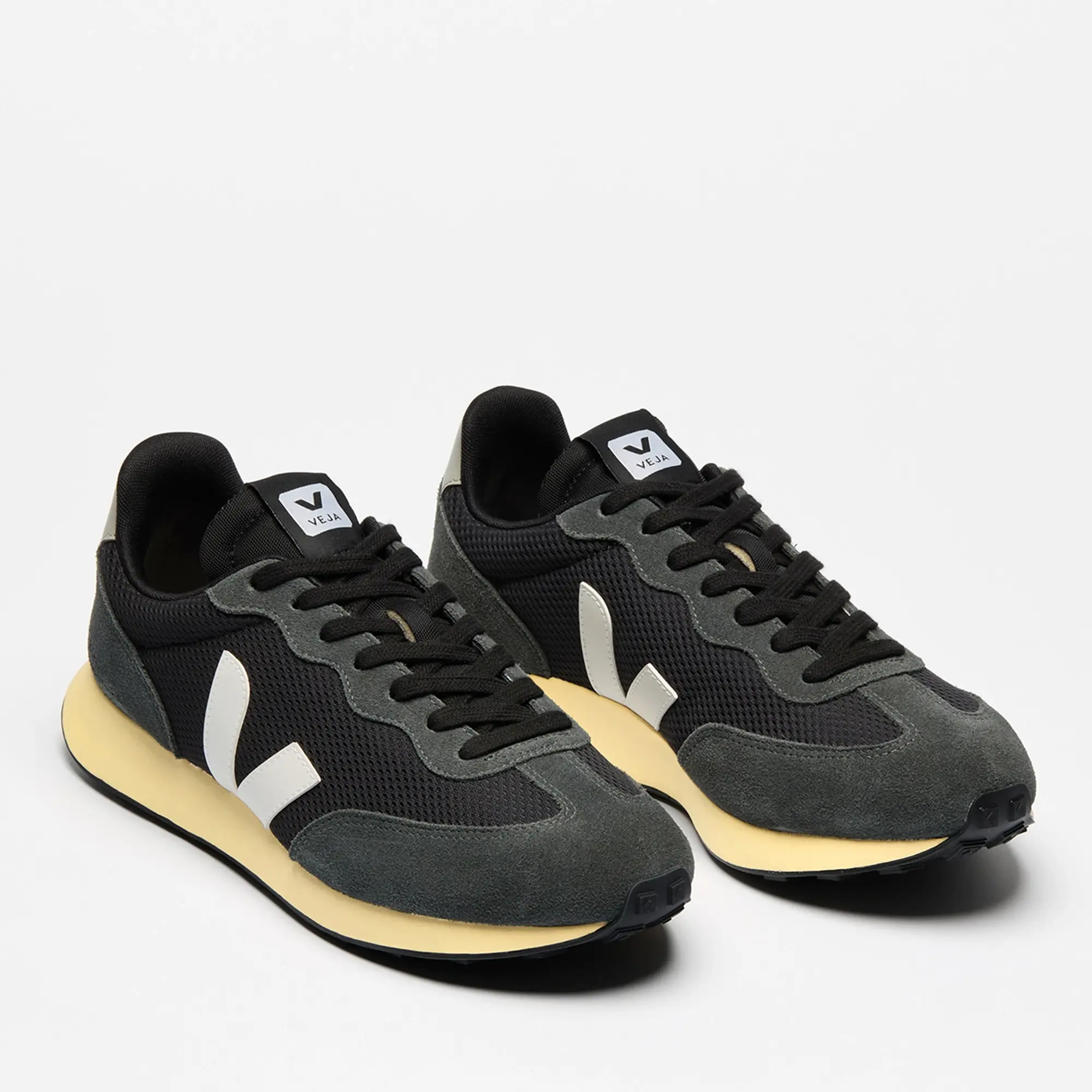 Veja Women's Rio Branco II Running Style Mesh Trainers