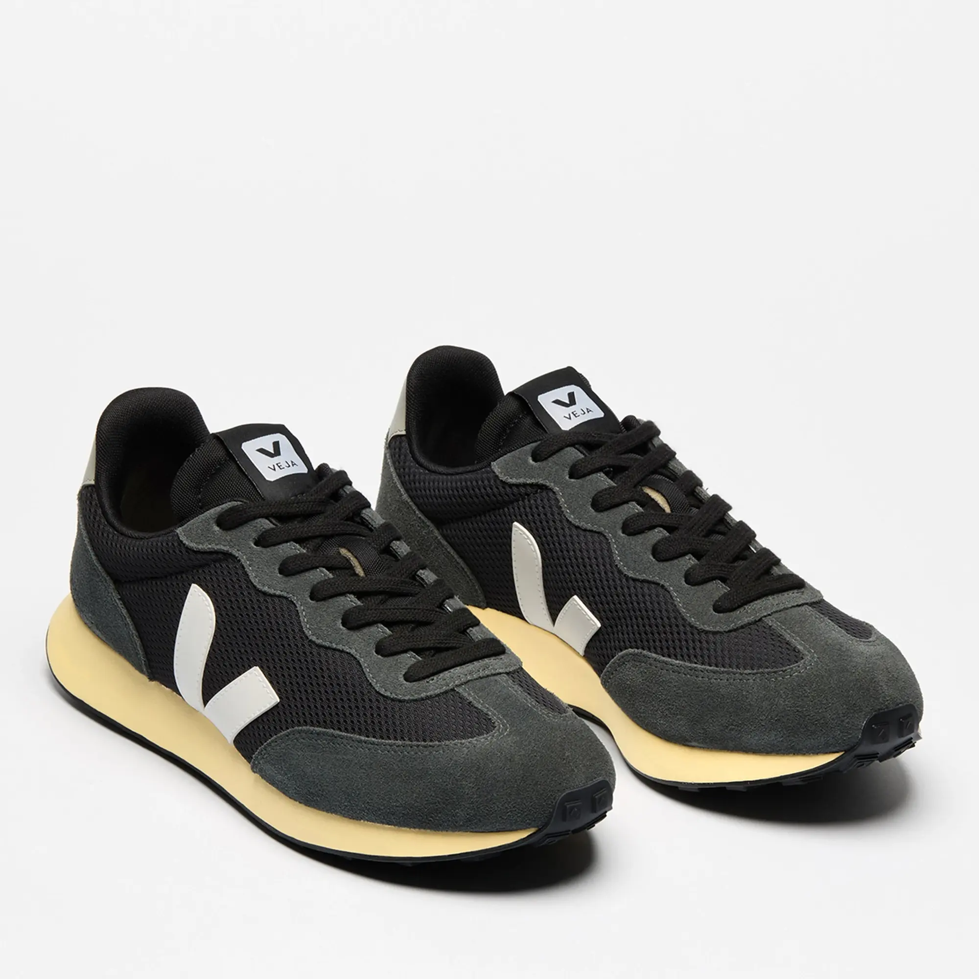 Veja Women's Rio Branco II Running Style Mesh Trainers