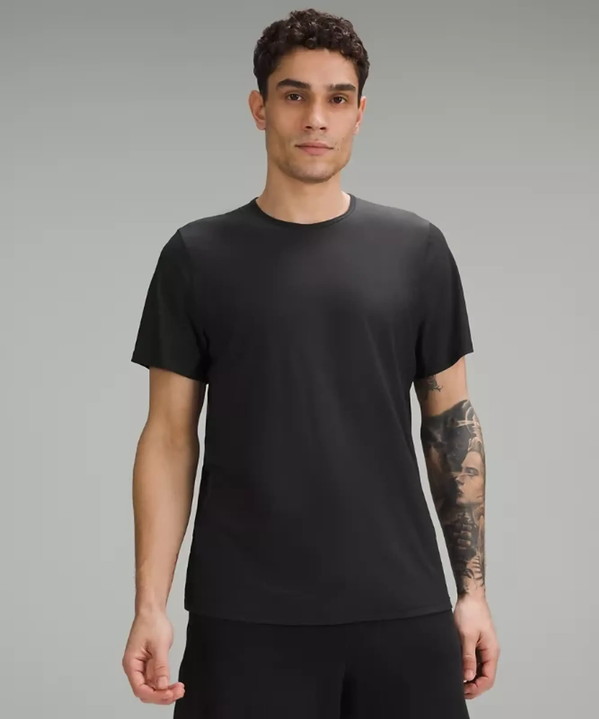 lululemon – Men's Ultra-Soft Nulu Short-Sleeve T-Shirt – Color Black – Size M