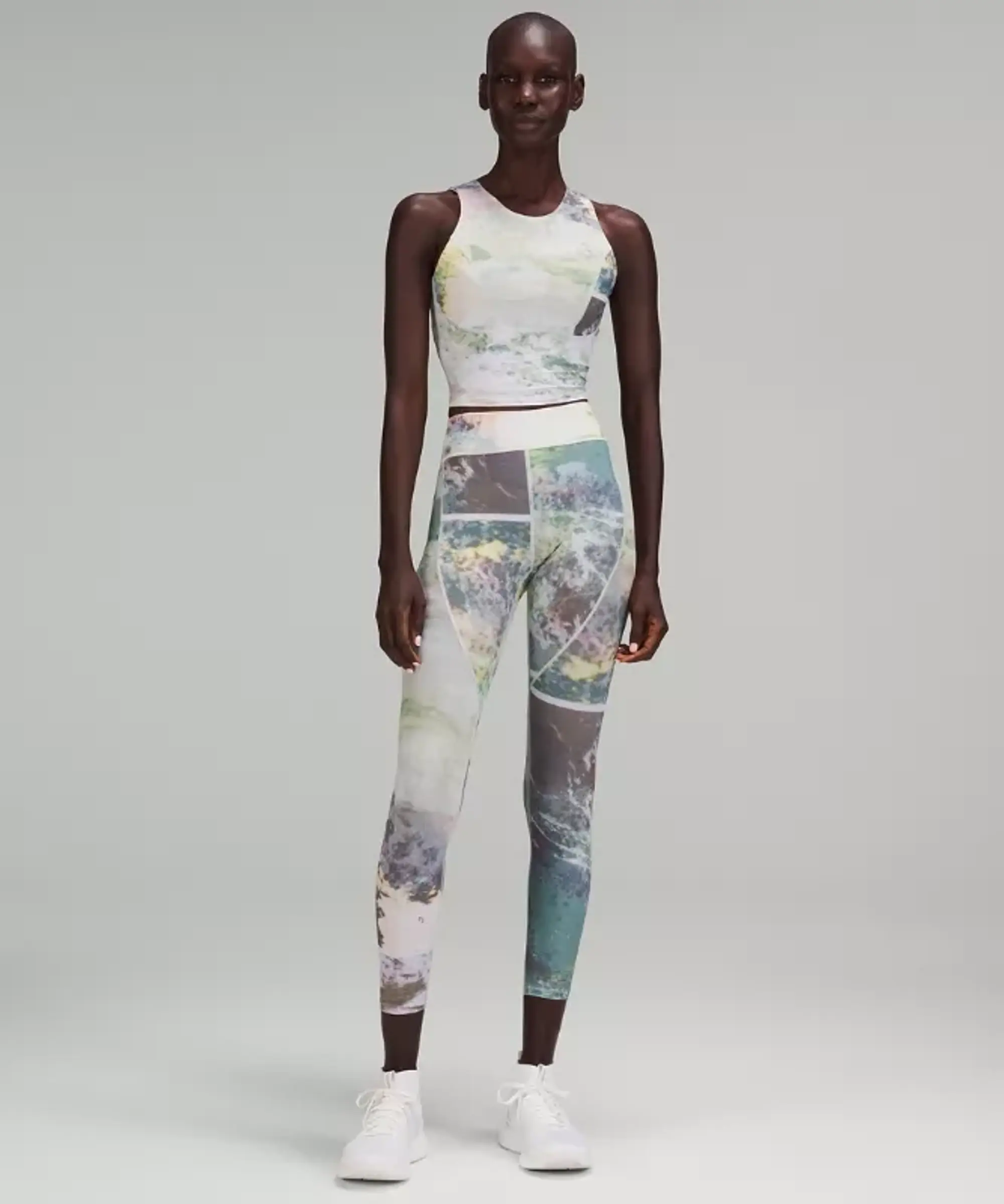 lululemon – Women's lab Luxtreme and Mesh Tank Top Medium Support, B/C Cup – Color White/Grey – Size 10