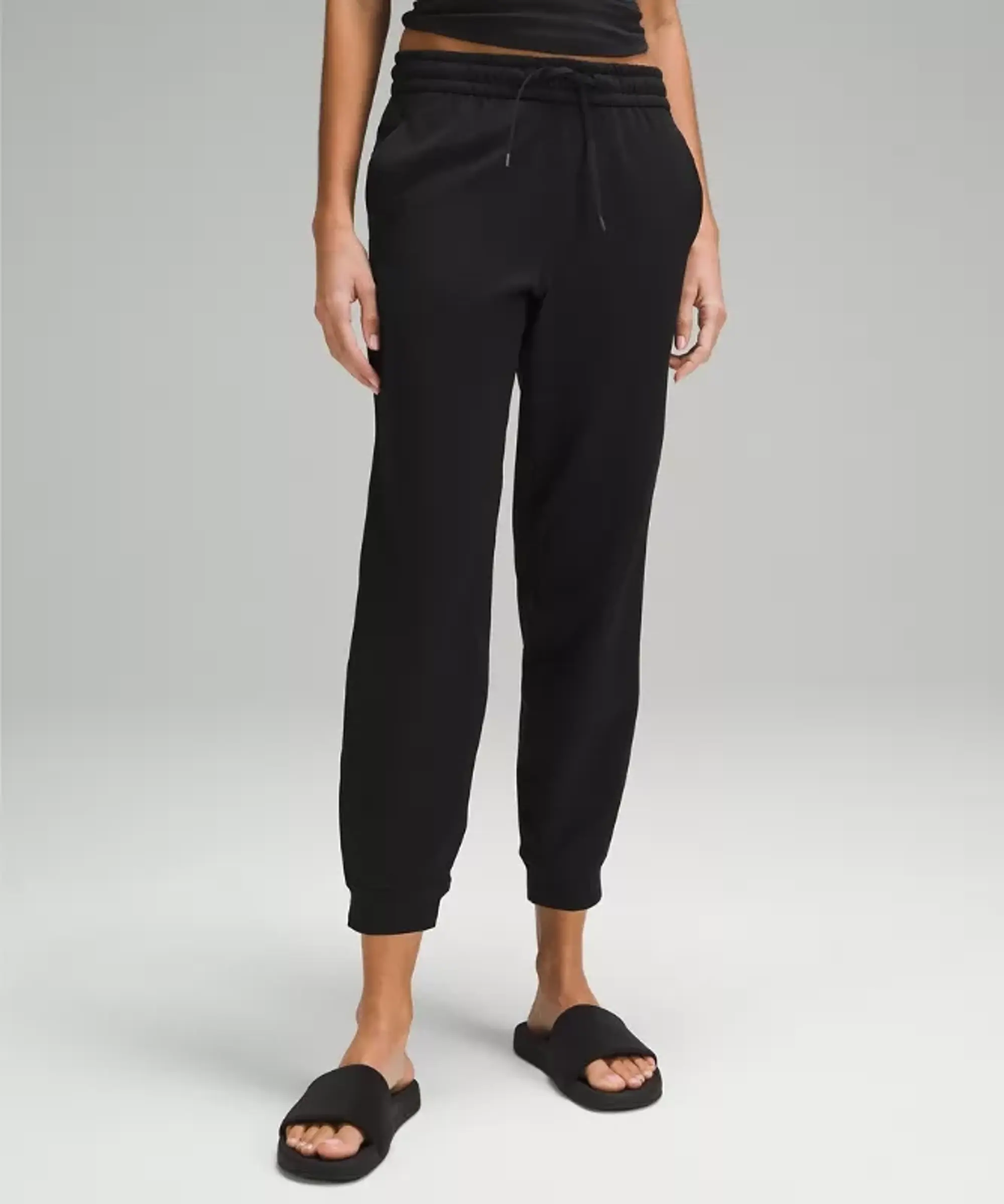 lululemon – Women's Soft Jersey Classic-Fit Mid-Rise Joggers 7/8 Length – Color Black – Size 0