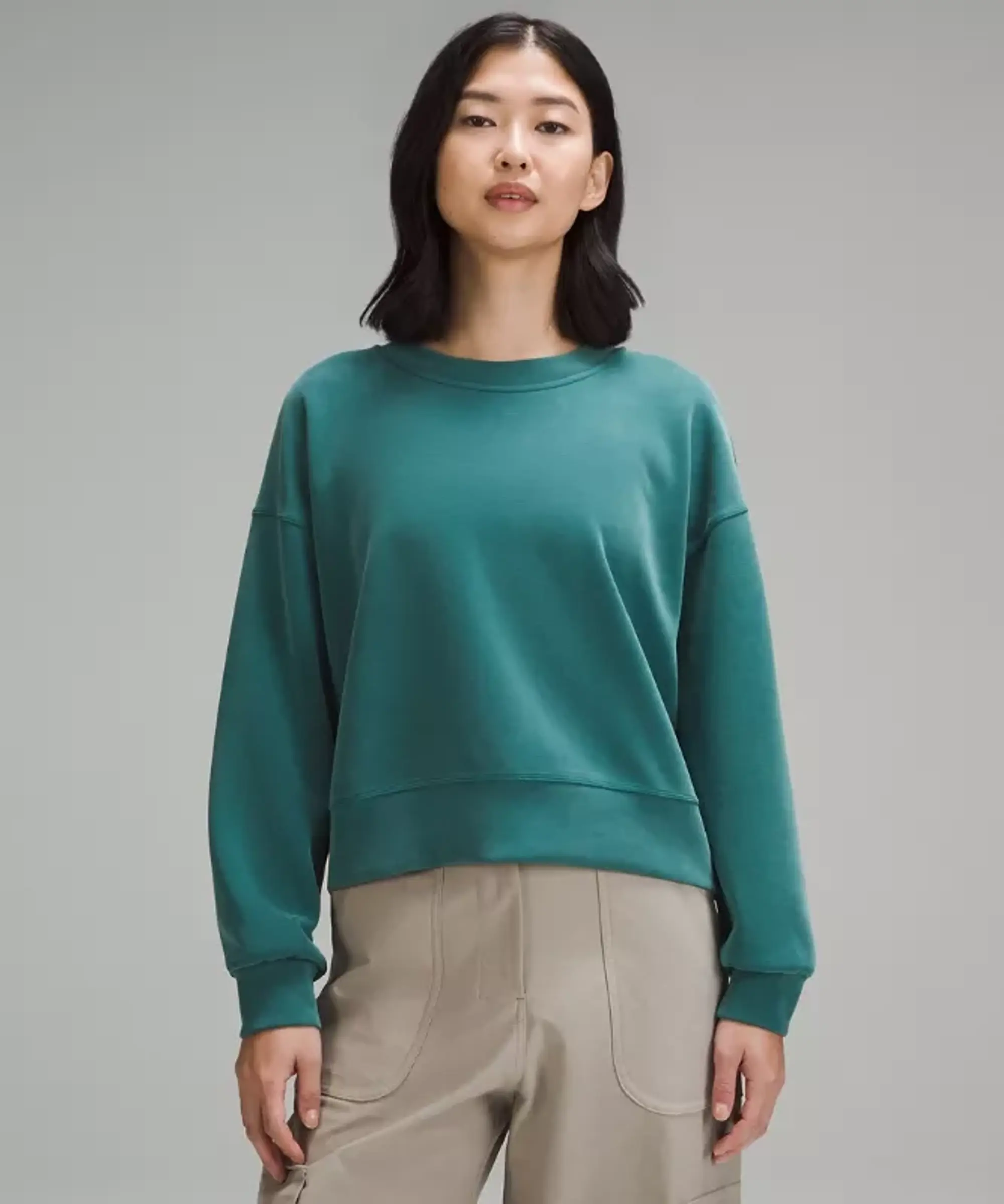 lululemon – Women's Softstreme Perfectly Oversized Cropped Crew Sweatshirt – Color Green – Size 12