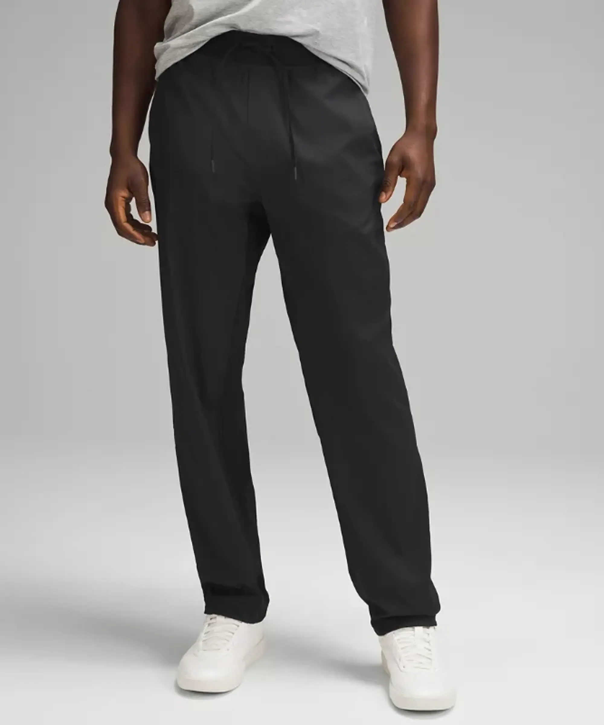 lululemon – Men's Lightweight Twill Classic-Fit Trousers – Color Black – Size L