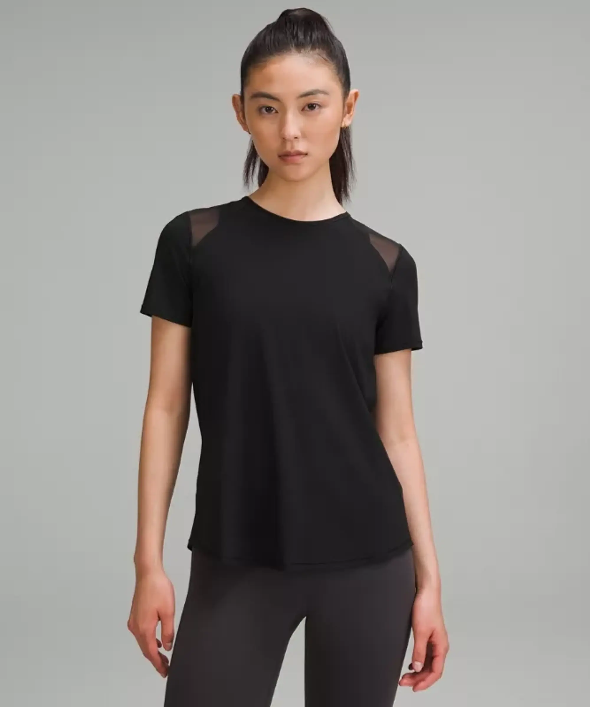 lululemon – Women's Sculpt Short-Sleeve Shirt Pleated – Color Black – Size 0
