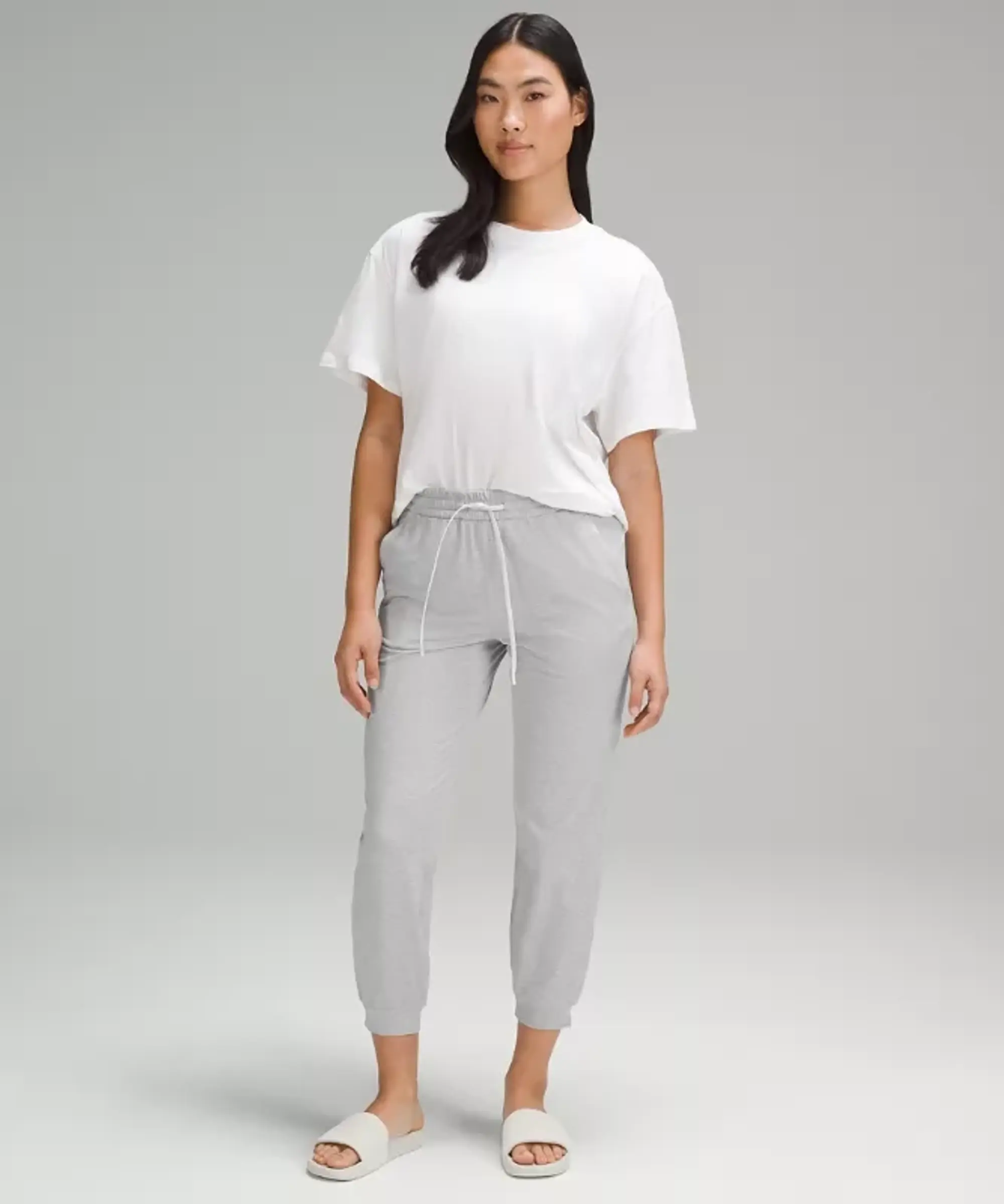 lululemon – Women's Soft Jersey Classic-Fit Mid-Rise Joggers 7/8 Length – Color Light Grey/Grey – Size 10
